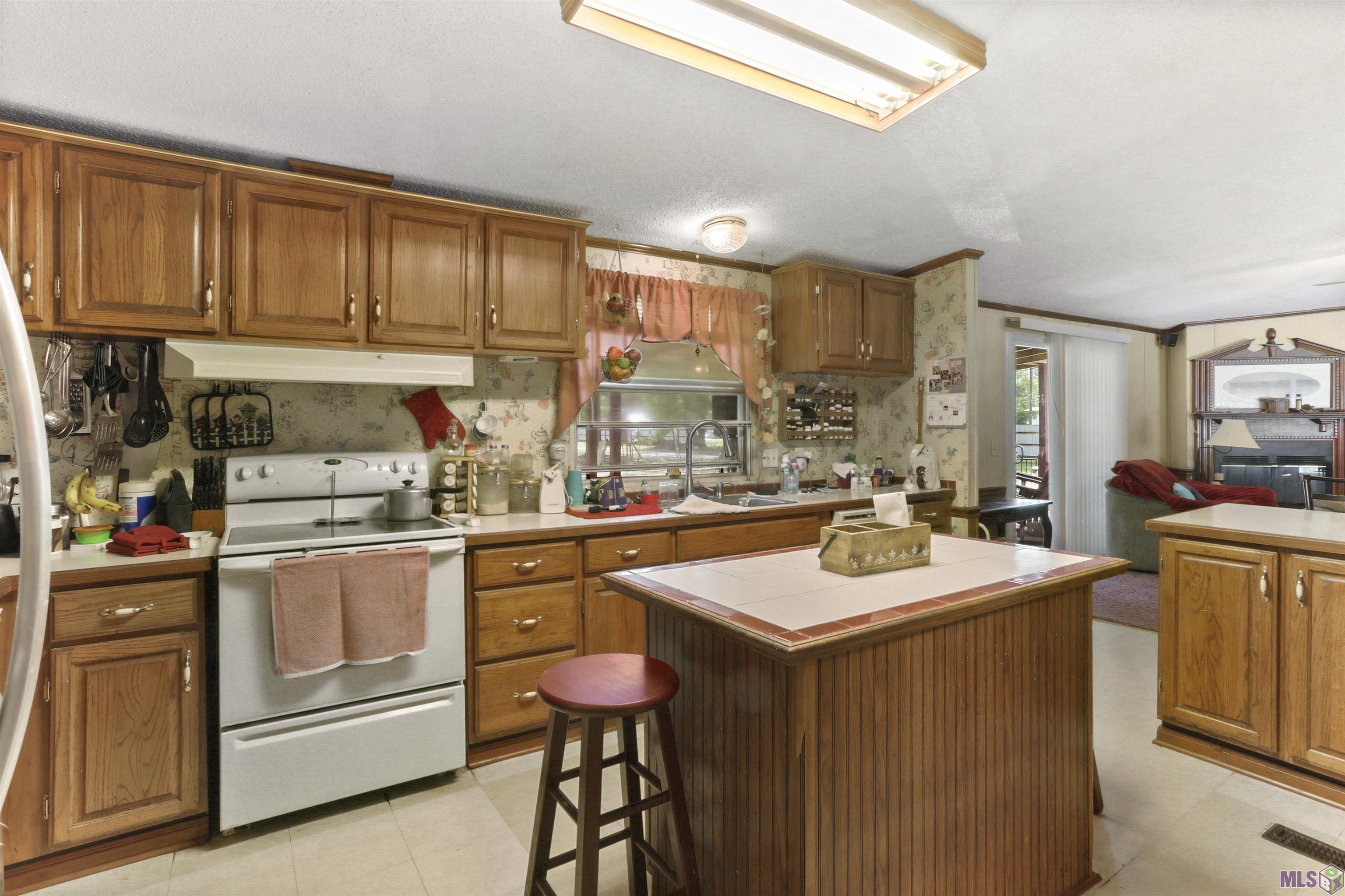 Homes for sale in Denham Springs, LA | 9553 Barber St, Denham Springs, LA 70706 | MLS# BR2025011565