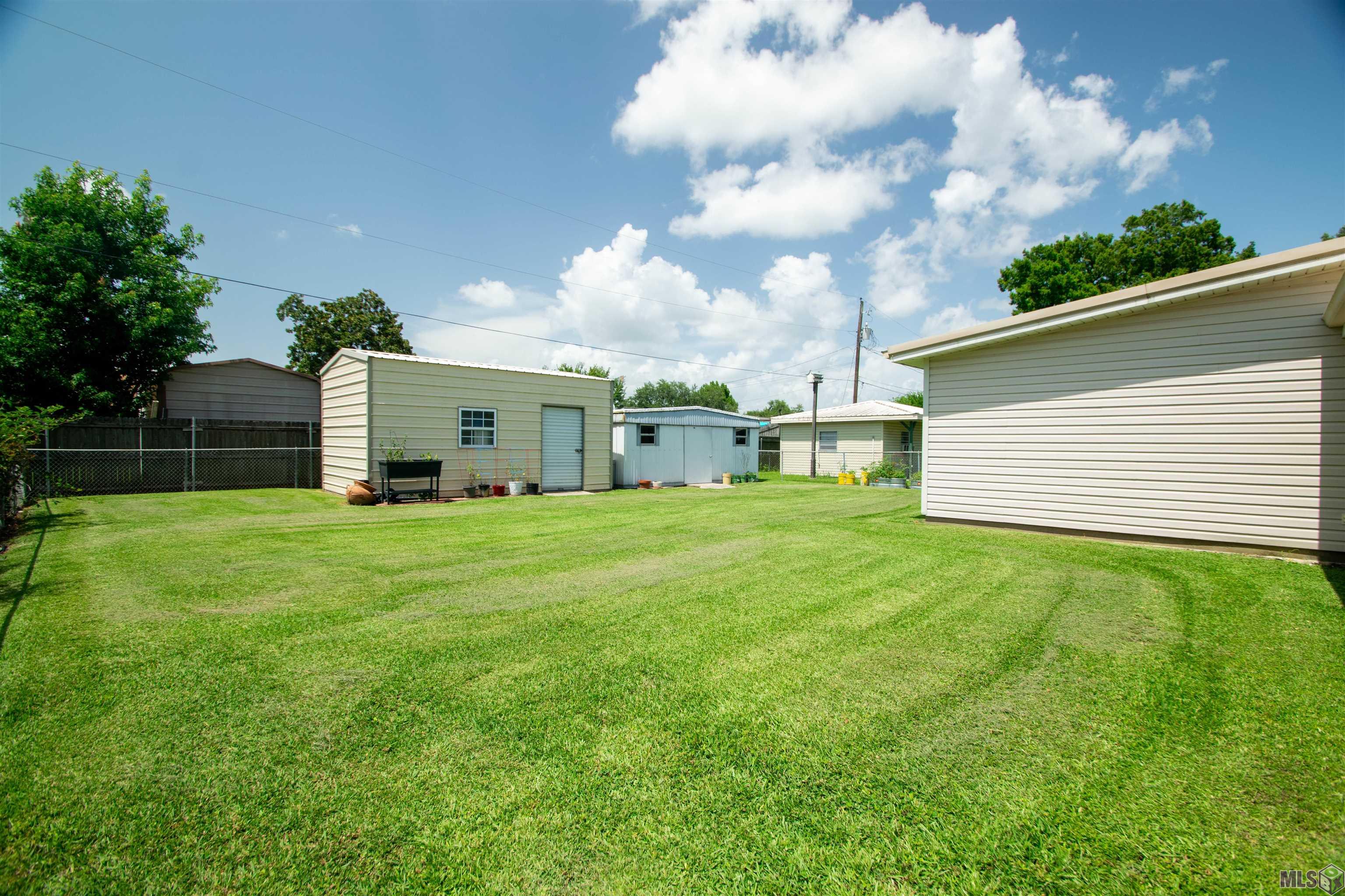 Homes for sale in Bayou Vista, LA | 1245 Columbus Ave, Bayou Vista, LA 70380 | MLS# BY2025011590