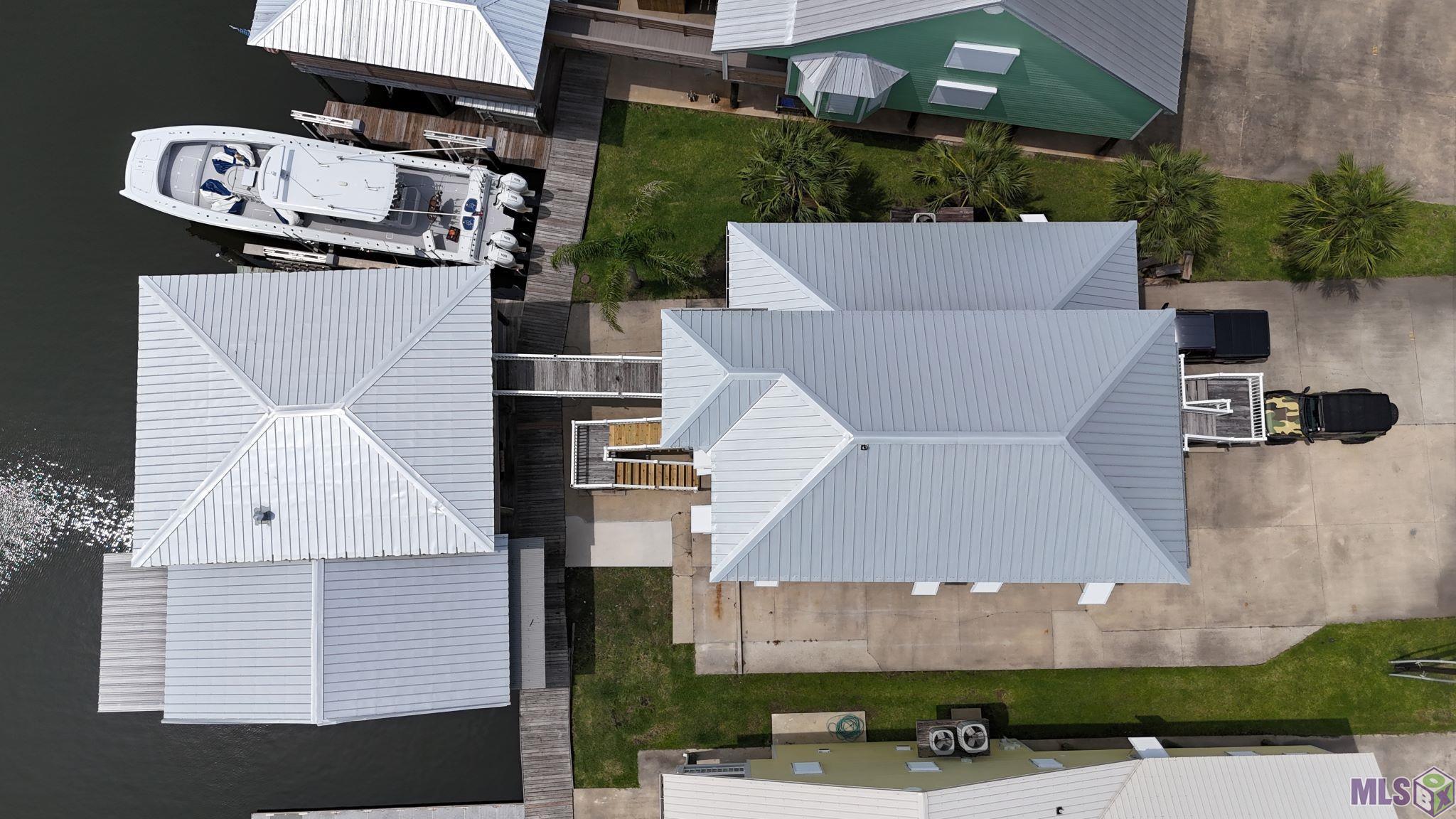 Homes for sale in Golden Meadow, LA | 131 Melancon St, Golden Meadow, LA 70357 | MLS# BY2025011808