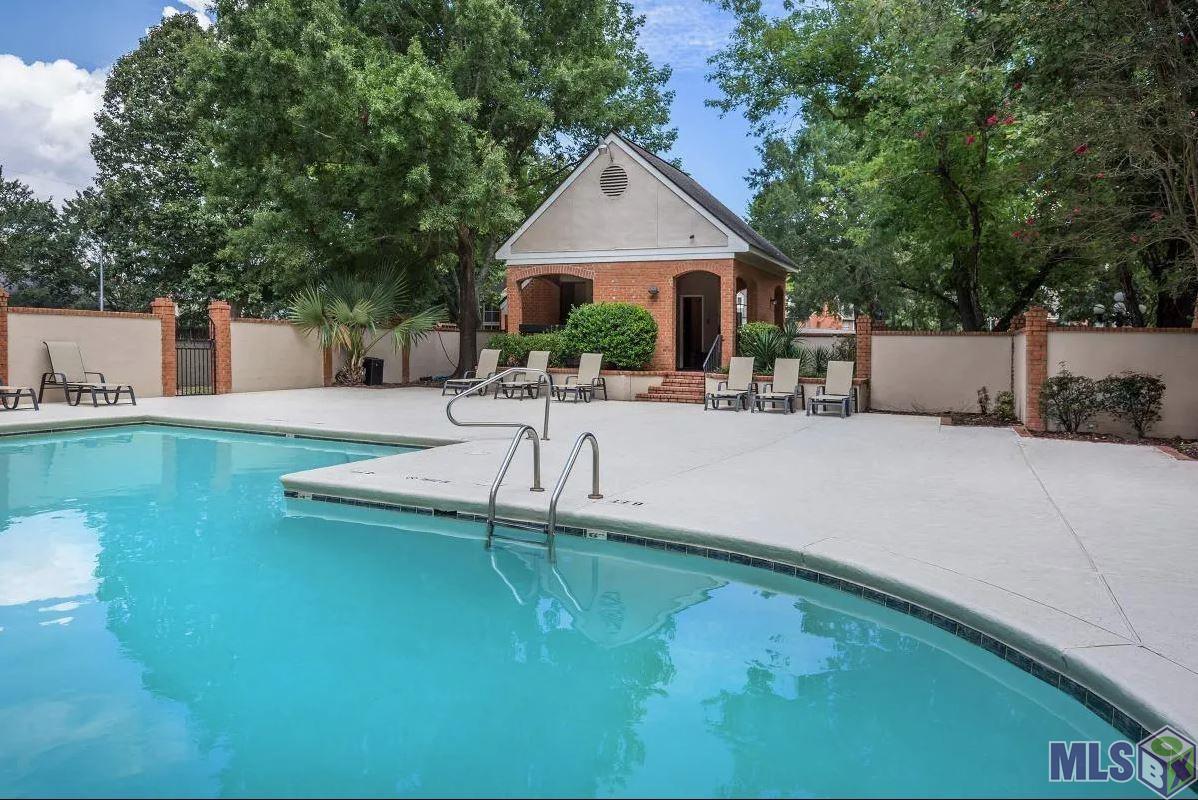 Homes for sale in Baton Rouge, LA | 7803 Jefferson Pl Blvd #26-C, Baton Rouge, LA 70809 | MLS# BR2025011874