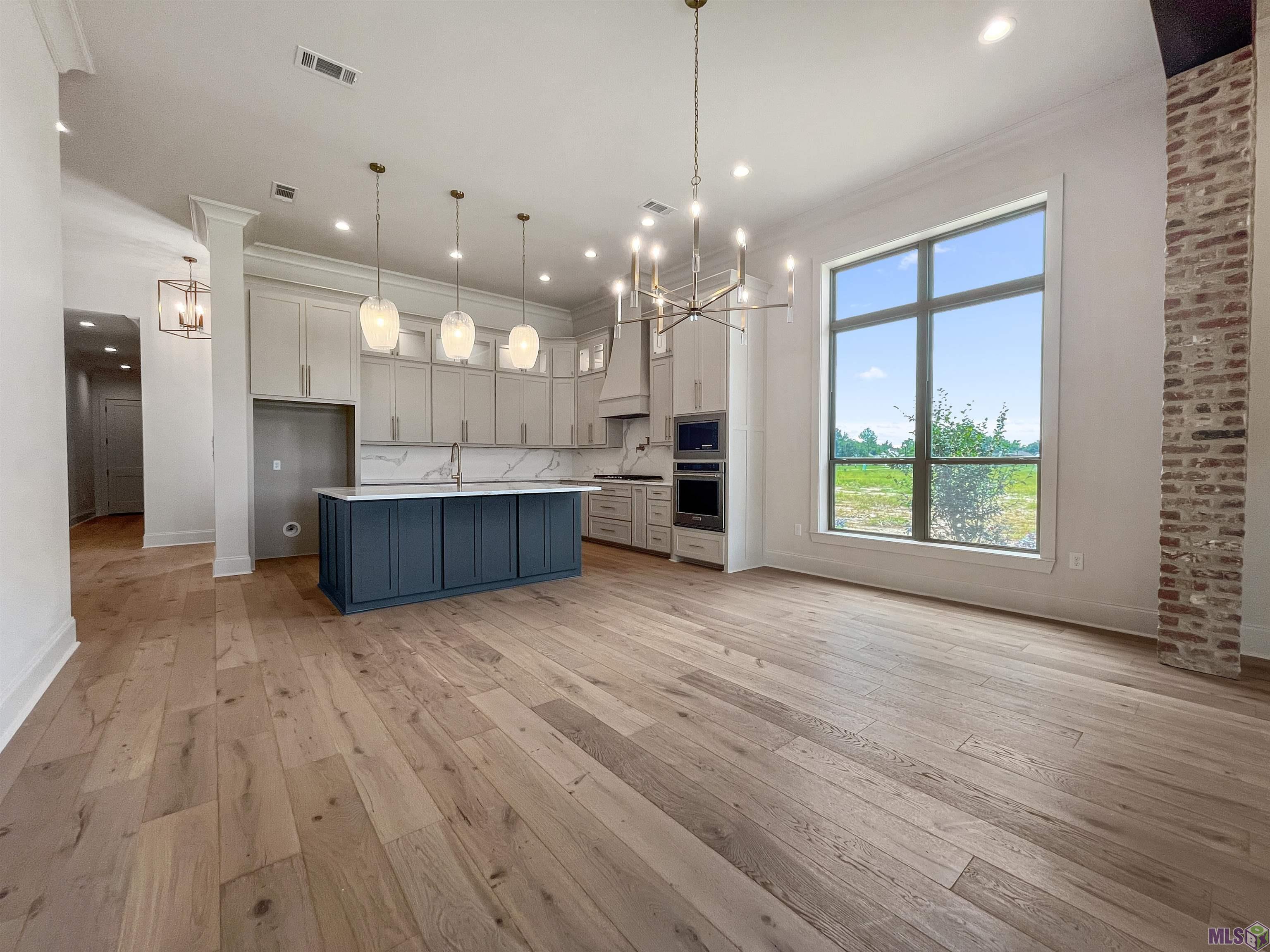 Homes for sale in Denham Springs, LA | 26307 Somerset Hills Ct, Denham Springs, LA 70726 | MLS# BR2025011967