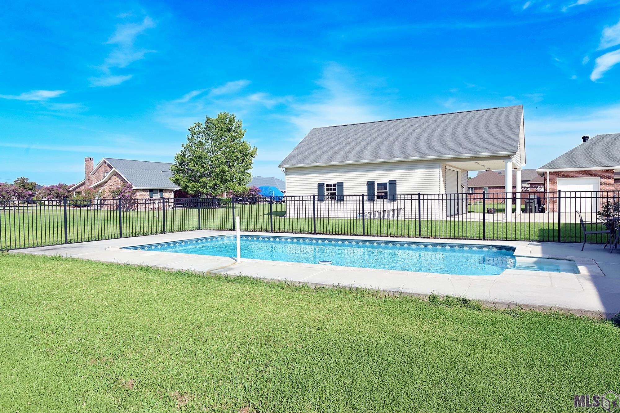 Homes for sale in Bourg, LA | 255 Chase Dr, Bourg, LA 70343 | MLS# BY2025012020