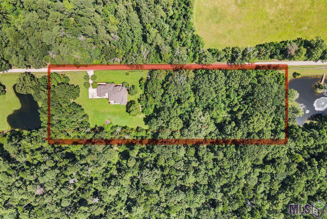 Homes for sale in Greenwell Springs, LA | 17950 Rolling Oaks Dr, Greenwell Springs, LA 70739 | MLS# BR2025012203