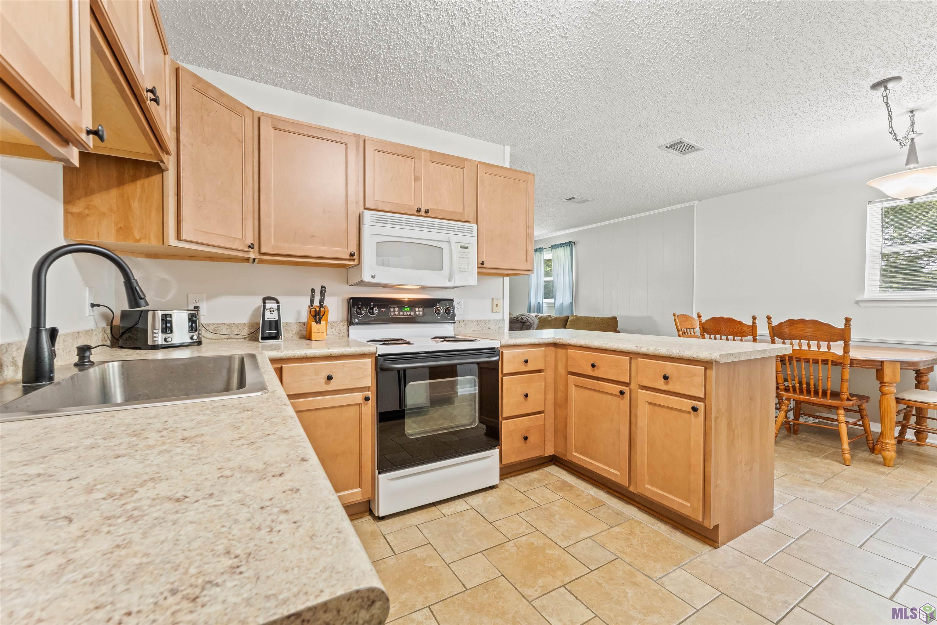 Homes for sale in Denham Springs, LA | 32189 Linder Rd, Denham Springs, LA 70726 | MLS# BR2025012244