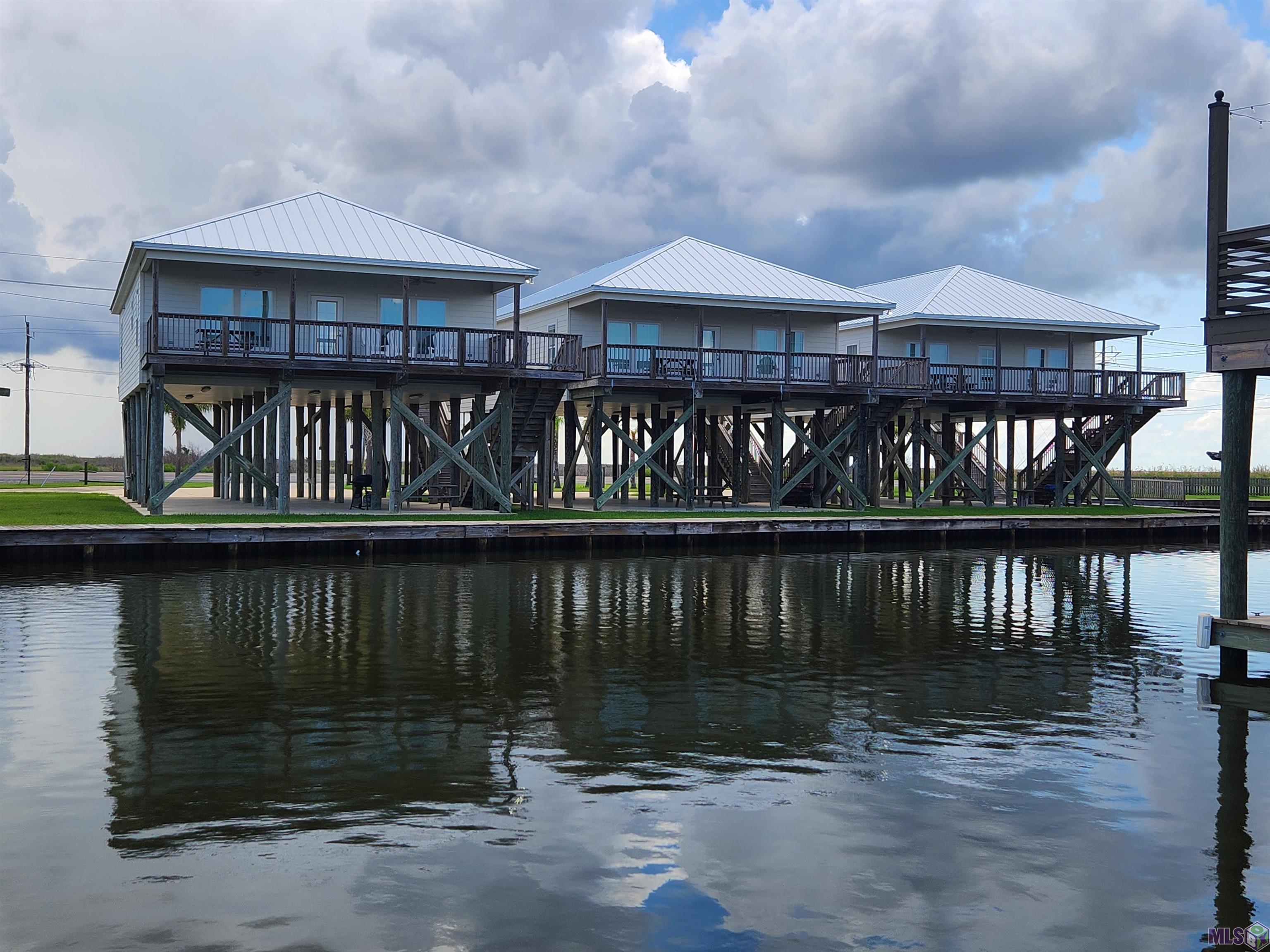 Homes for sale in Golden Meadow, LA | 136 Ao Rappelet Rd #B, Golden Meadow, LA 70357 | MLS# BY2025012835