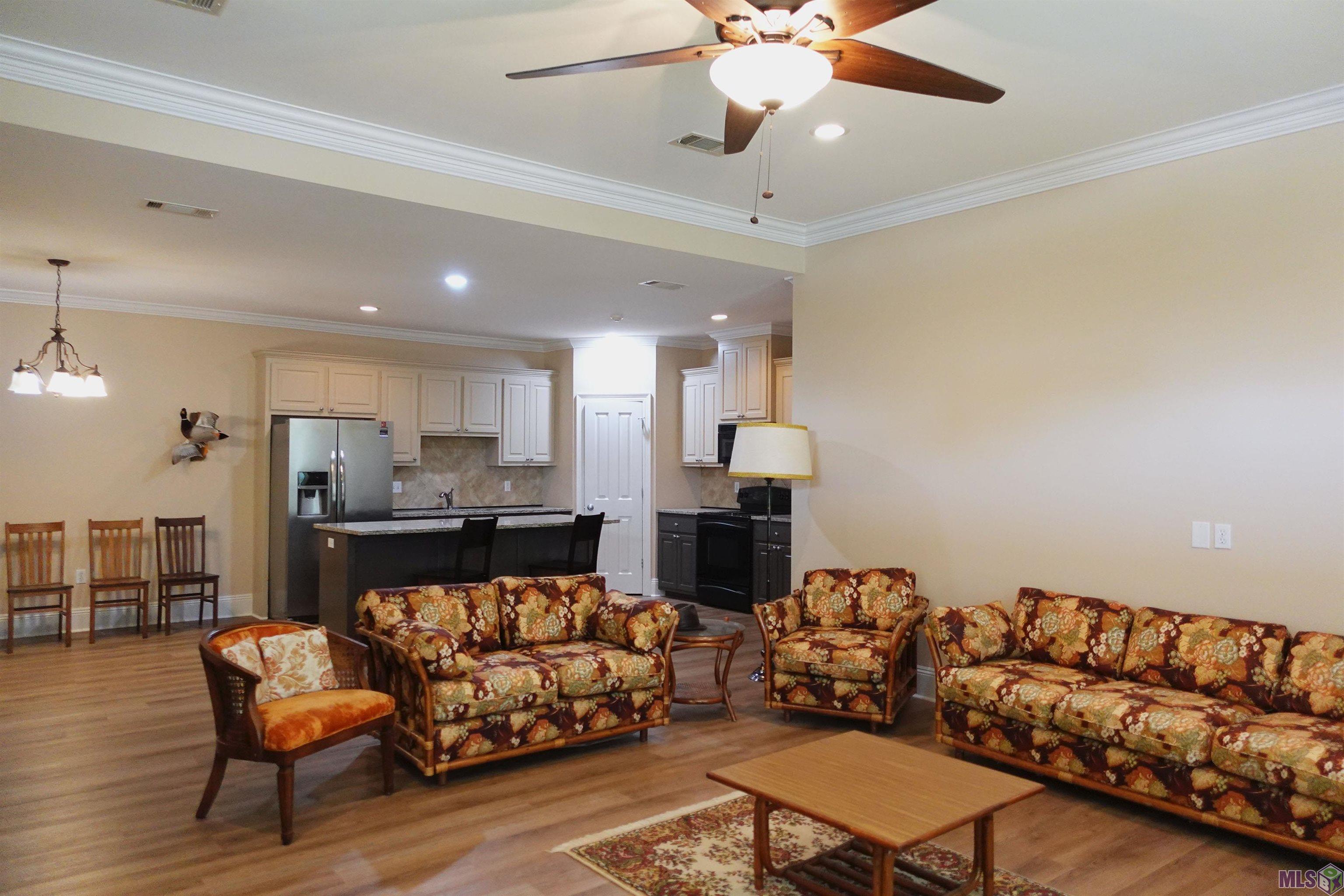 Homes for sale in St. George, LA | 902 Woodhue Dr, St. George, LA 70810 | MLS# BR2025012869