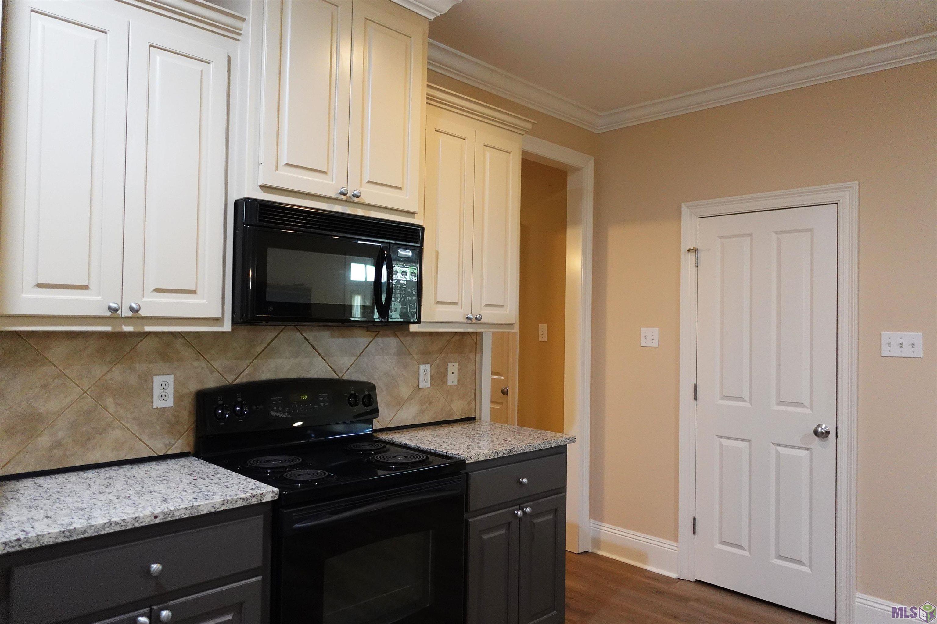 Homes for sale in St. George, LA | 902 Woodhue Dr, St. George, LA 70810 | MLS# BR2025012869