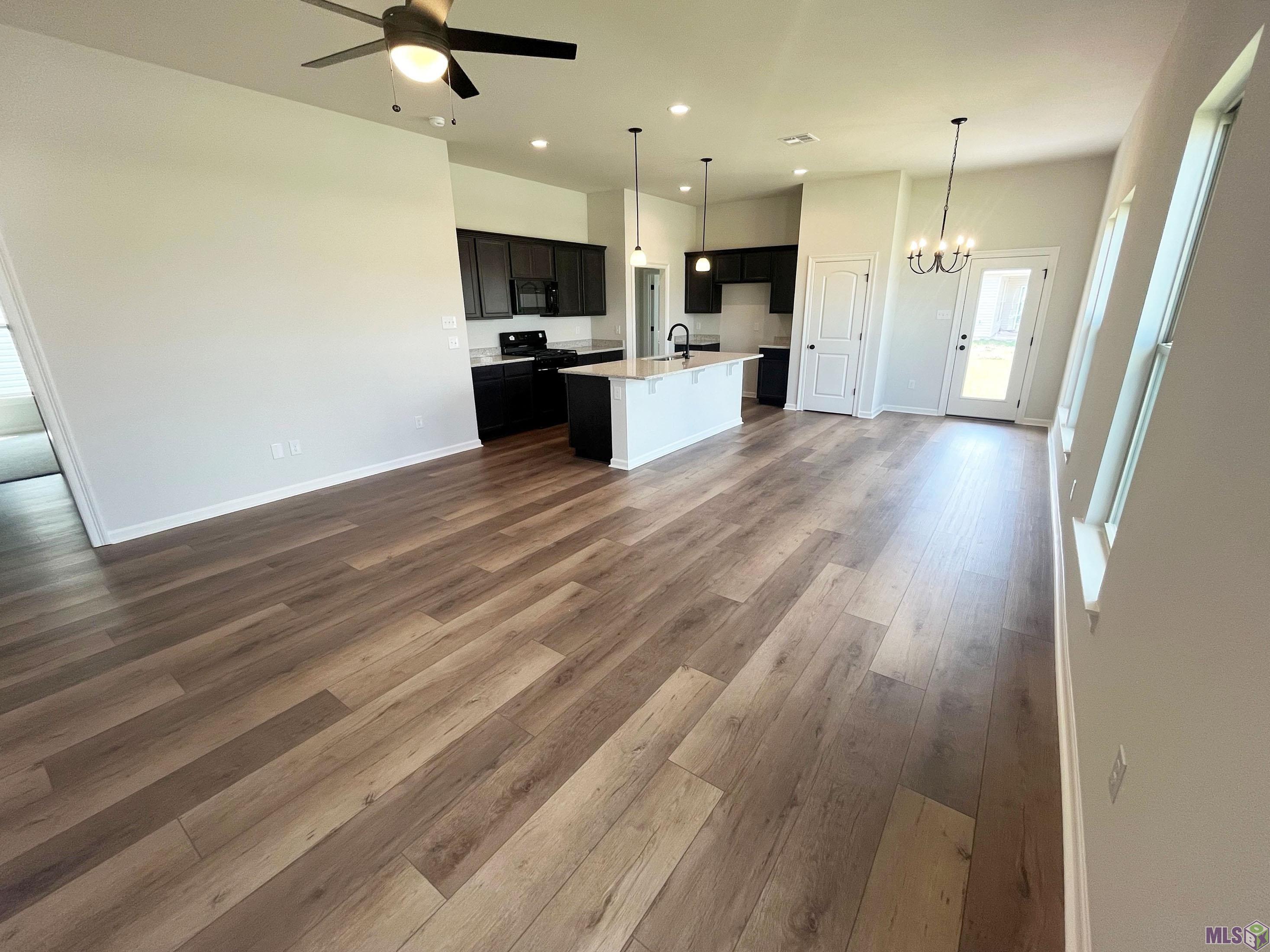 Homes for sale in Port Allen, LA | 2165 Taylor Dr, Port Allen, LA 70767 | MLS# BR2025012908