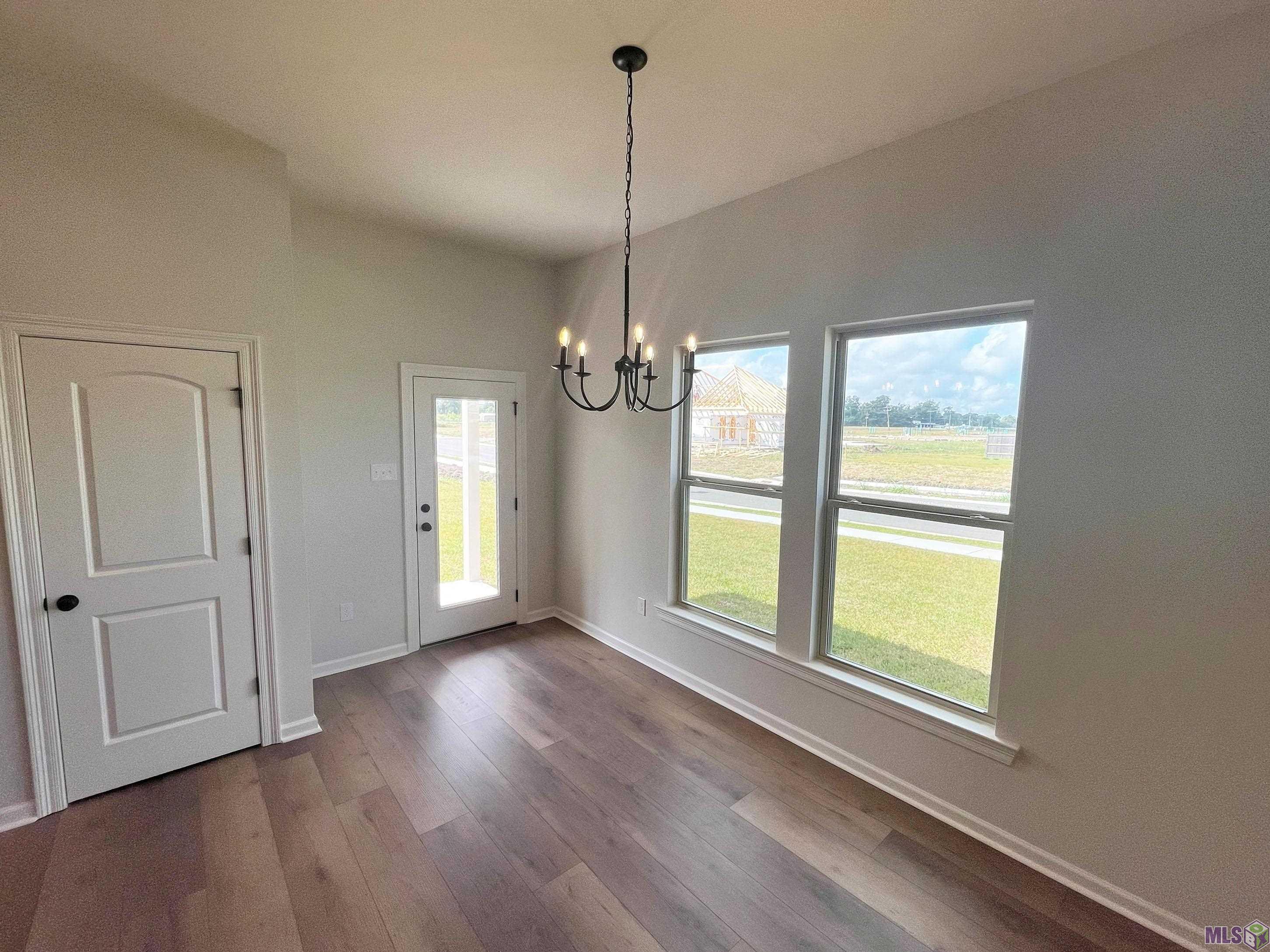 Homes for sale in Port Allen, LA | 2165 Taylor Dr, Port Allen, LA 70767 | MLS# BR2025012908