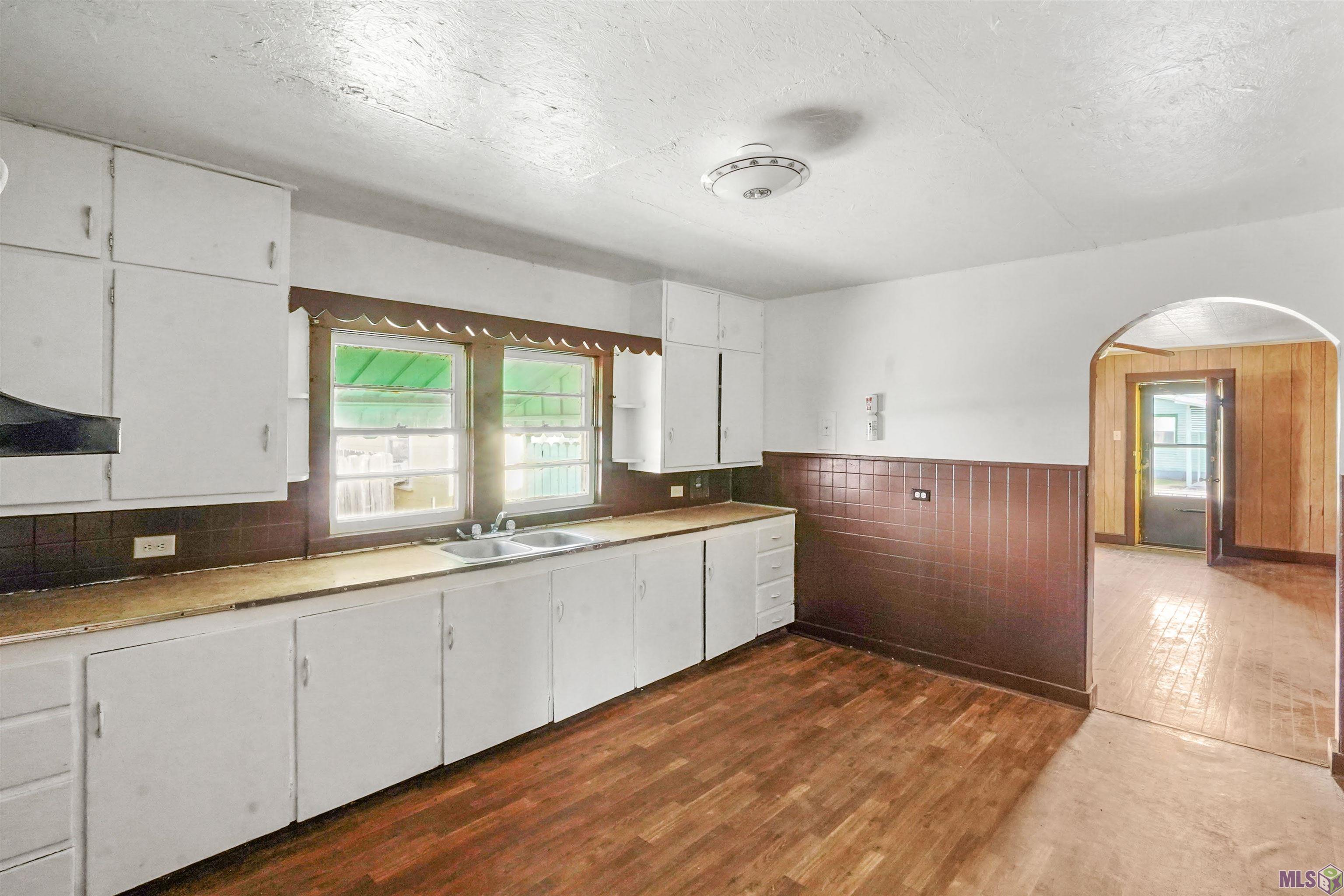 Homes for sale in Thibodaux, LA | 210 E 10Th St, Thibodaux, LA 70301 | MLS# BY2025012928