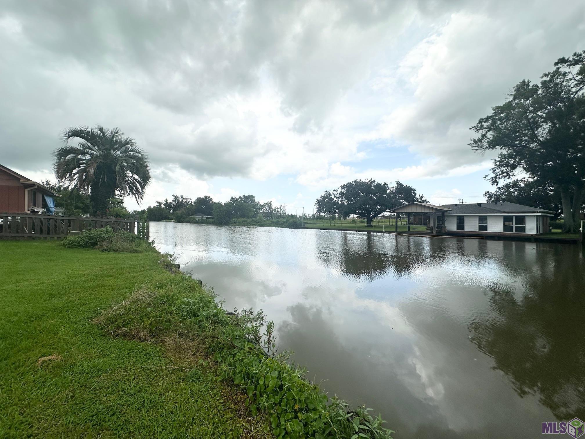 Homes for sale in Houma, LA | 9496 East Park Ave, Houma, LA 70363 | MLS# BY2025013004