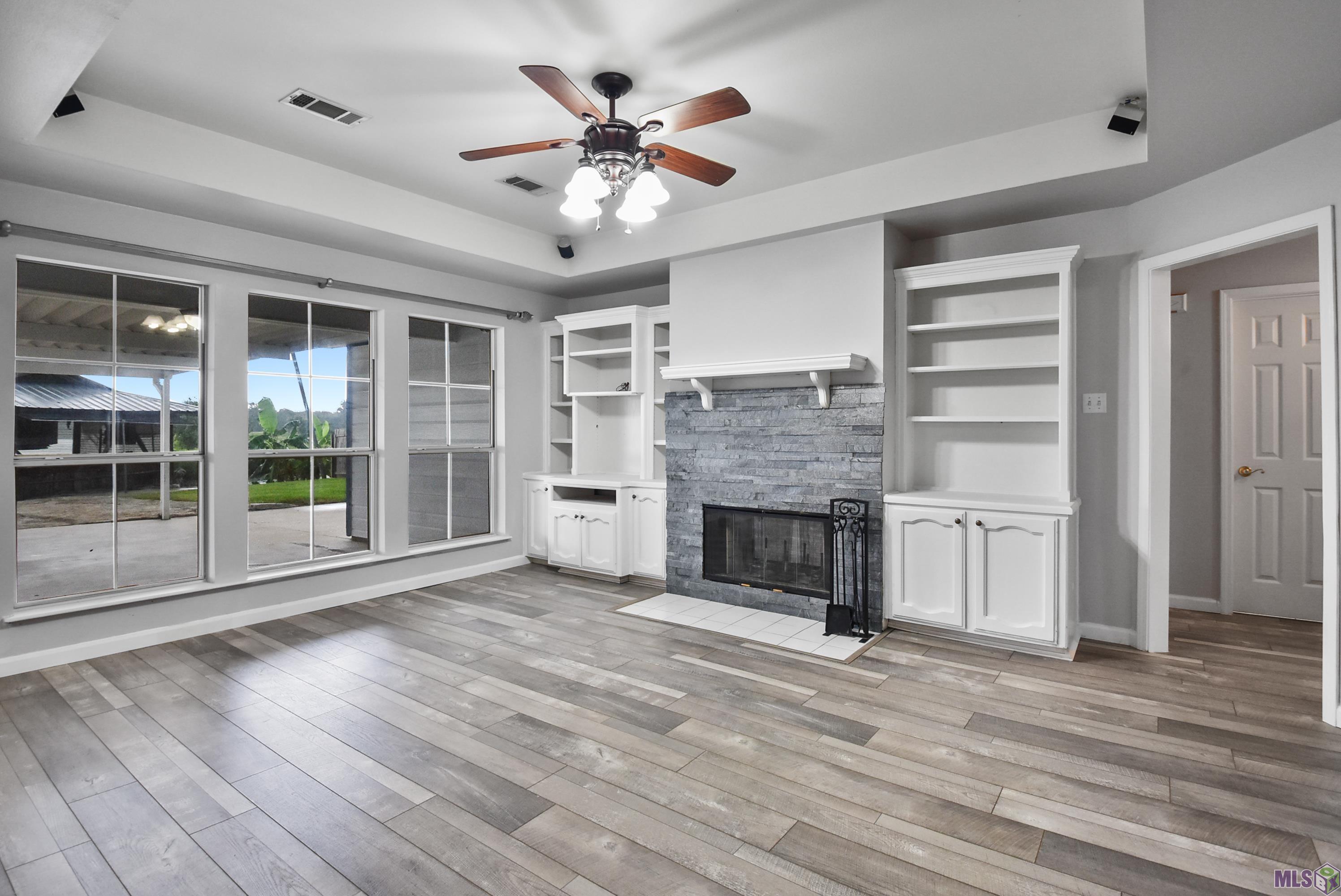 Homes for sale in Gonzales, LA | 10290 Lake Park Ave, Gonzales, LA 70737 | MLS# BR2025013042