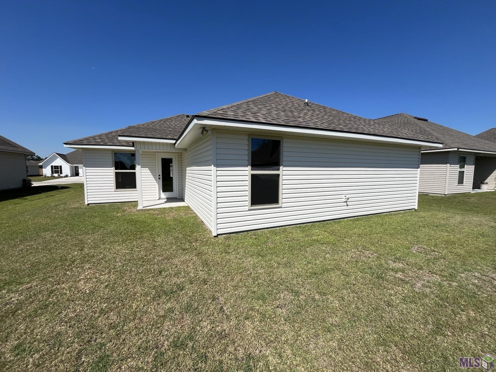 Homes for sale in Thibodaux, LA | 332 Settlers Run Dr, Thibodaux, LA 70301 | MLS# BY2025013091