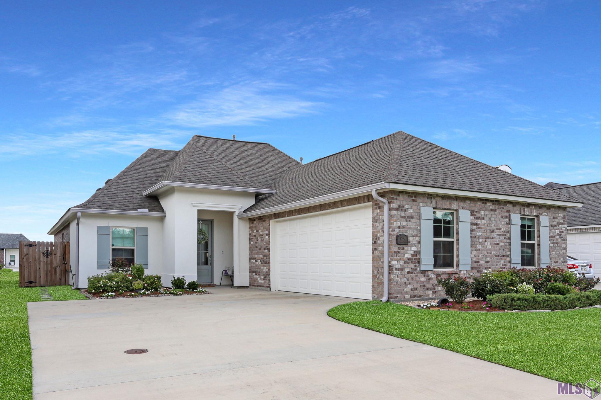 Homes for sale in Darrow, LA | 5169 Black River Rd, Darrow, LA 70725 | MLS# BR2025013268