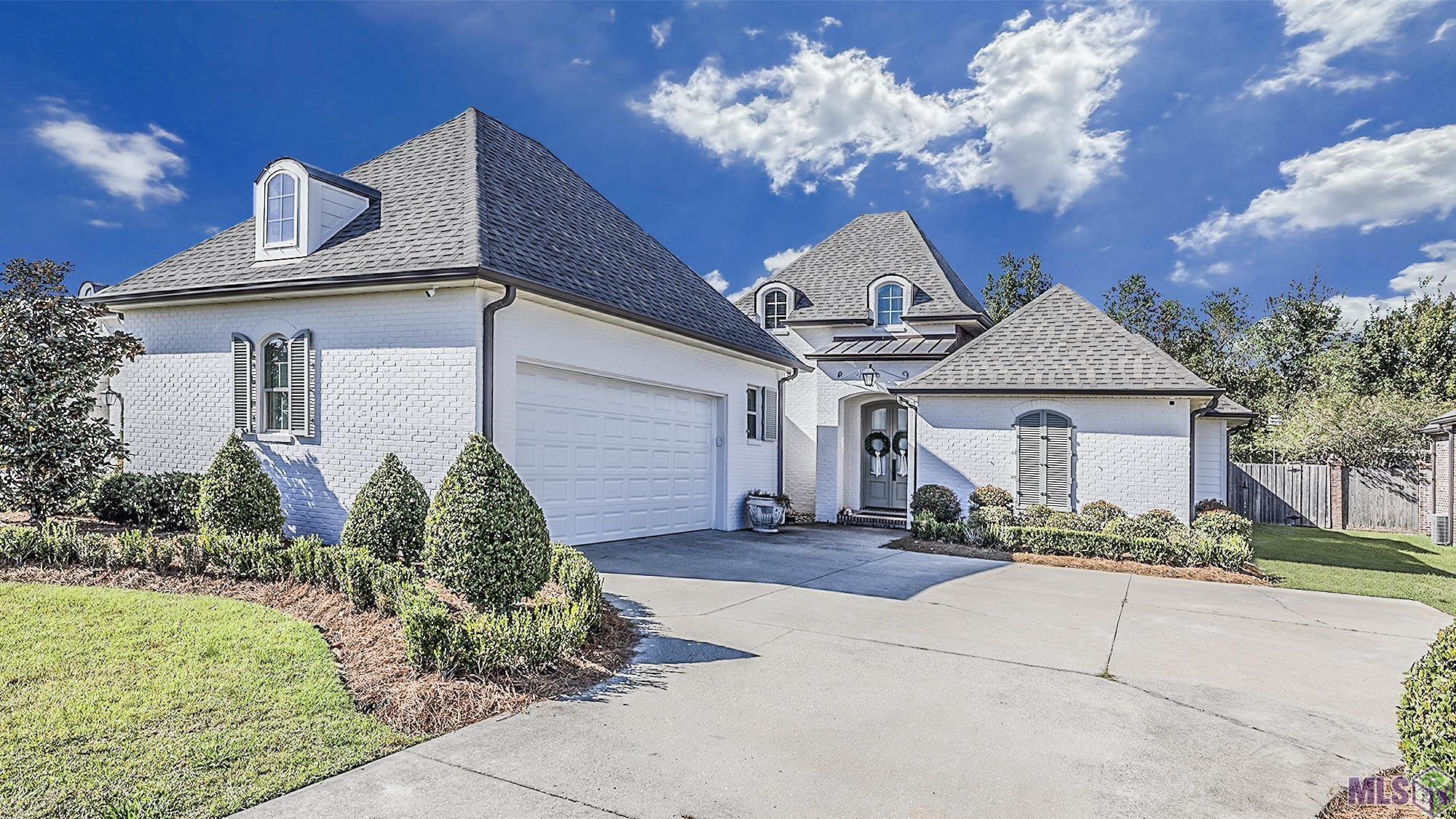 Homes for sale in Houma, LA | 241 Rue Richard, Houma, LA 70359 | MLS# BY2025013395