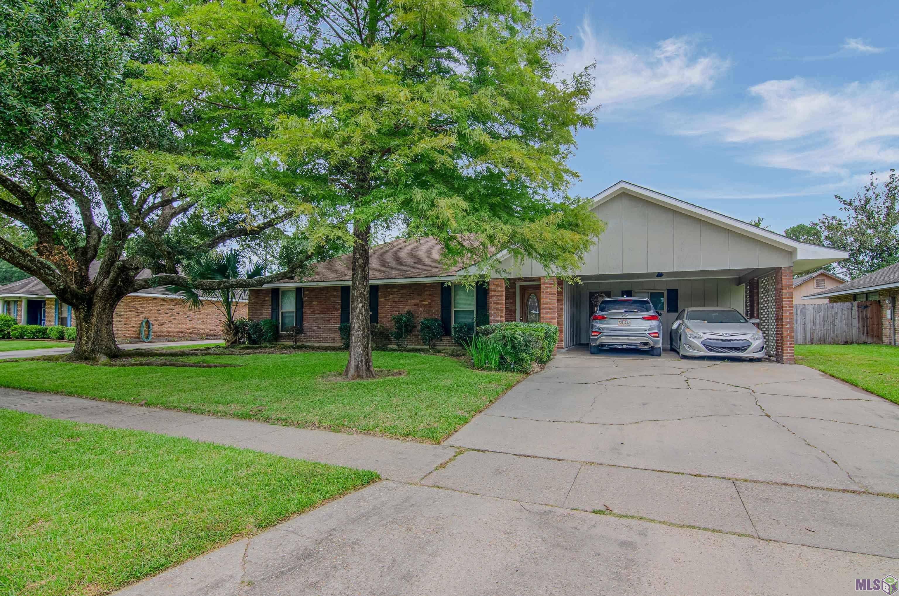 Homes for sale in Baton Rouge, LA | 3442 Edgemont Dr, Baton Rouge, LA 70814 | MLS# BR2025013484