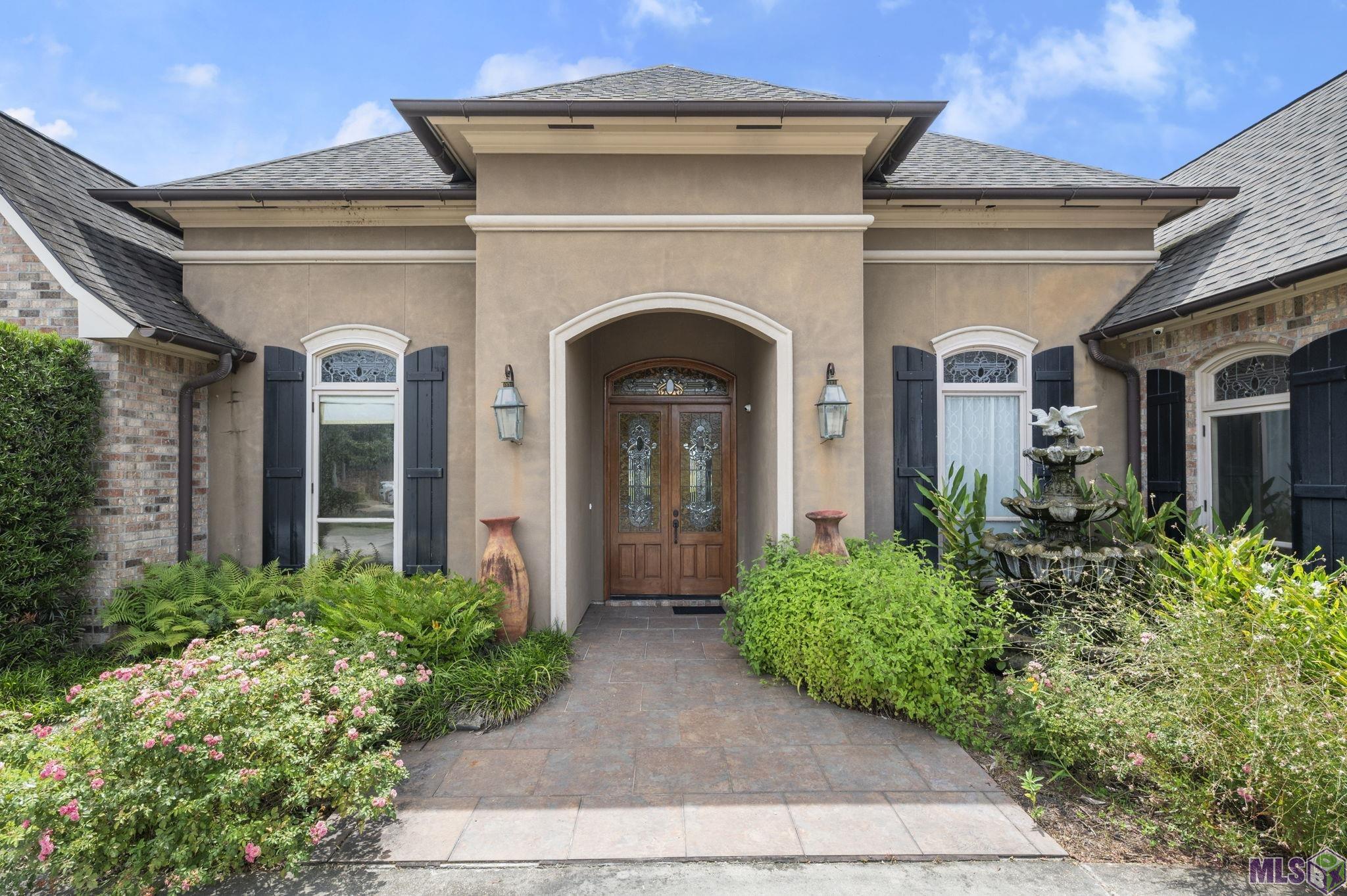 Homes for sale in Central, LA | 6919 Lagoon Ct, Central, LA 70739 | MLS# BR2025013512