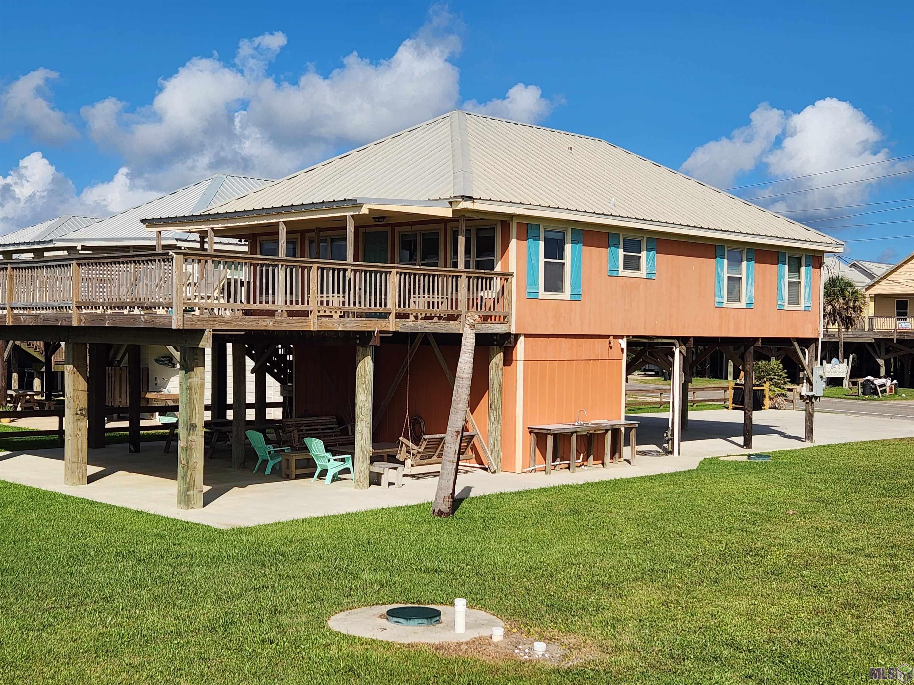 Homes for sale in Grand Isle, LA | 2694 Hwy 1, Grand Isle, LA 70358 | MLS# BY2025013842