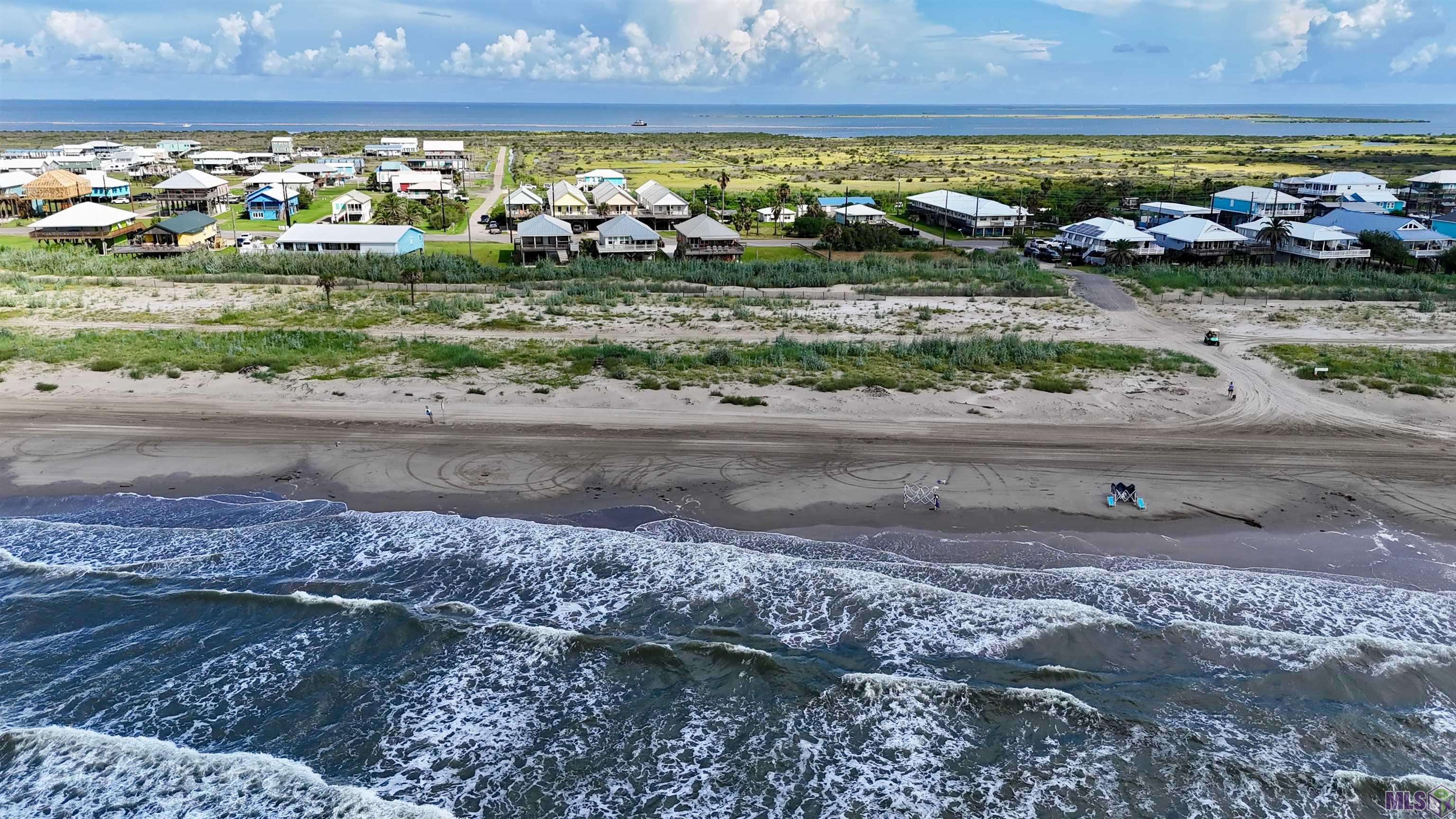 Homes for sale in Grand Isle, LA | 2694 Hwy 1, Grand Isle, LA 70358 | MLS# BY2025013842