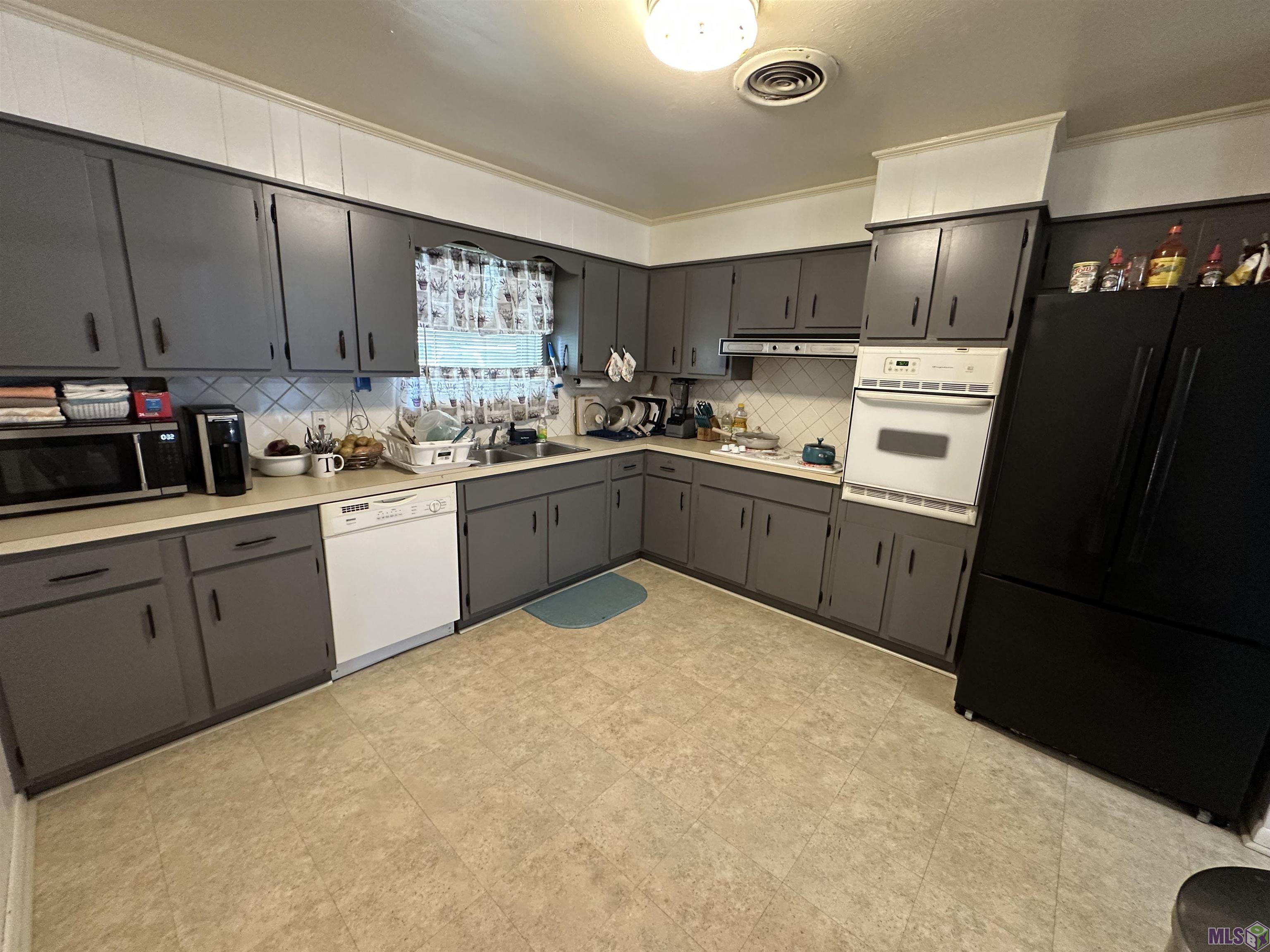 Homes for sale in Morgan, LA | 3126 Karen Dr, Morgan, LA 70380 | MLS# BY2025013979