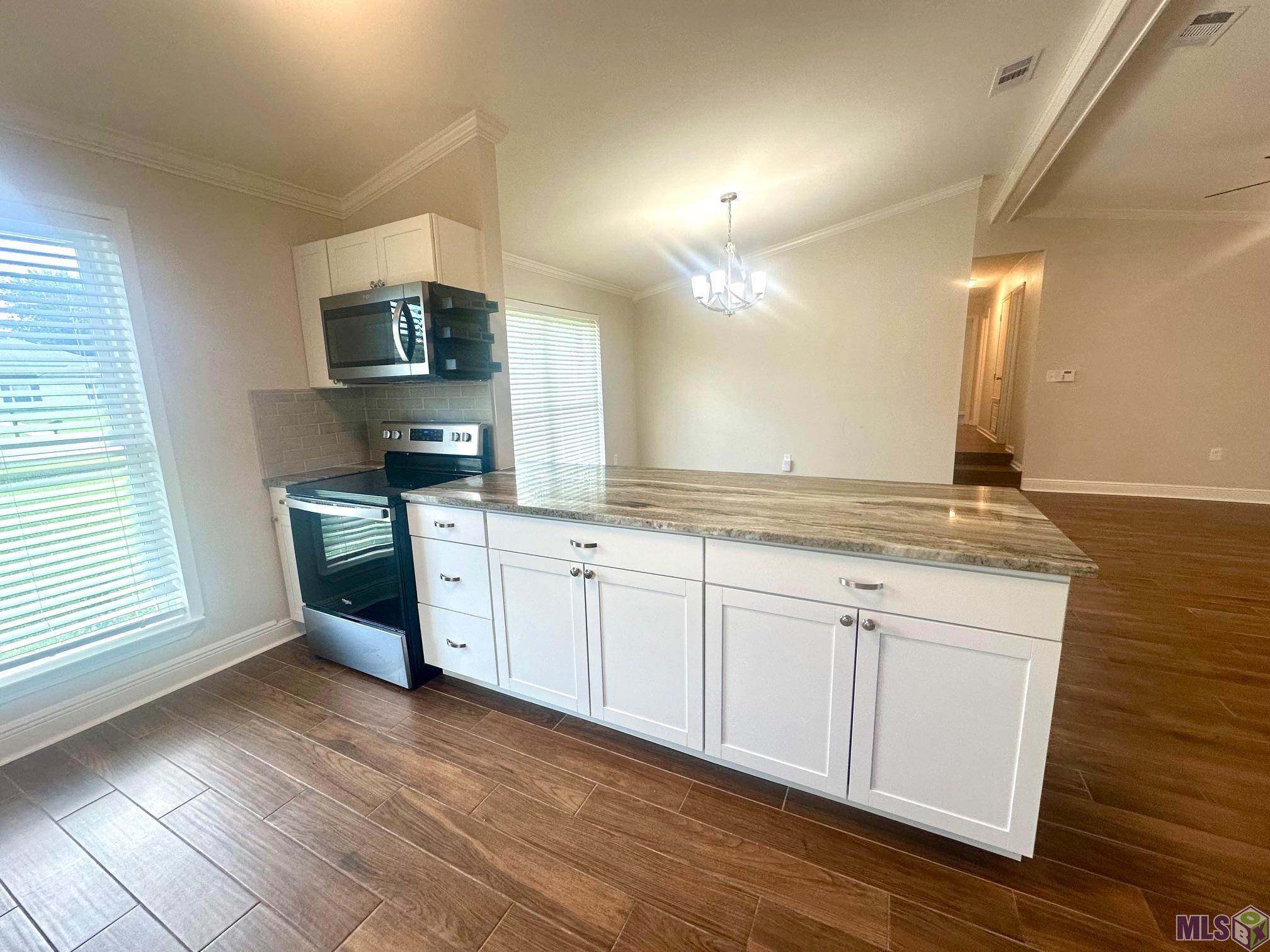 Homes for sale in Baton Rouge, LA | 7806 Board Dr, Baton Rouge, LA 70817 | MLS# BR2025014001