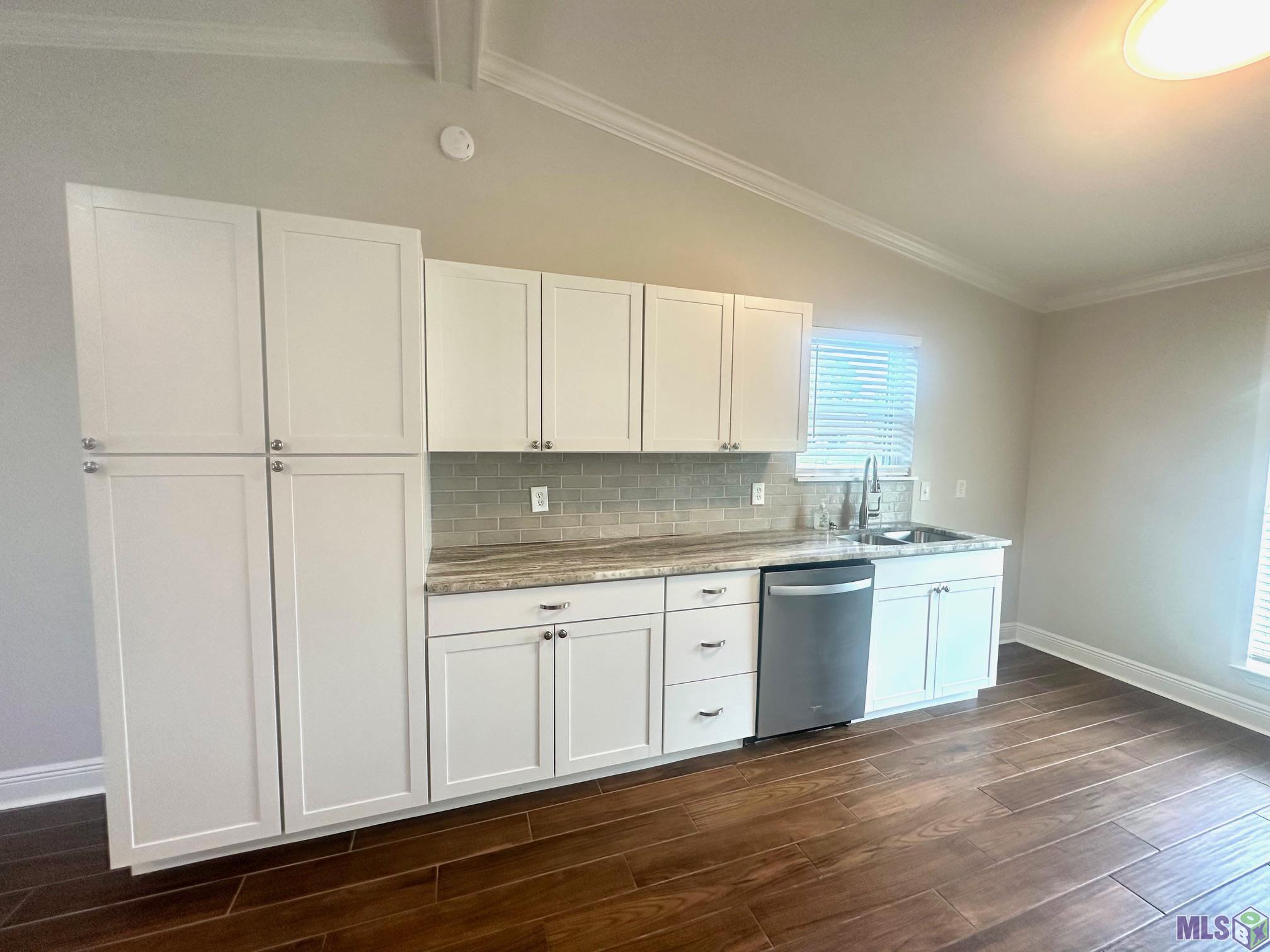 Homes for sale in Baton Rouge, LA | 7806 Board Dr, Baton Rouge, LA 70817 | MLS# BR2025014001