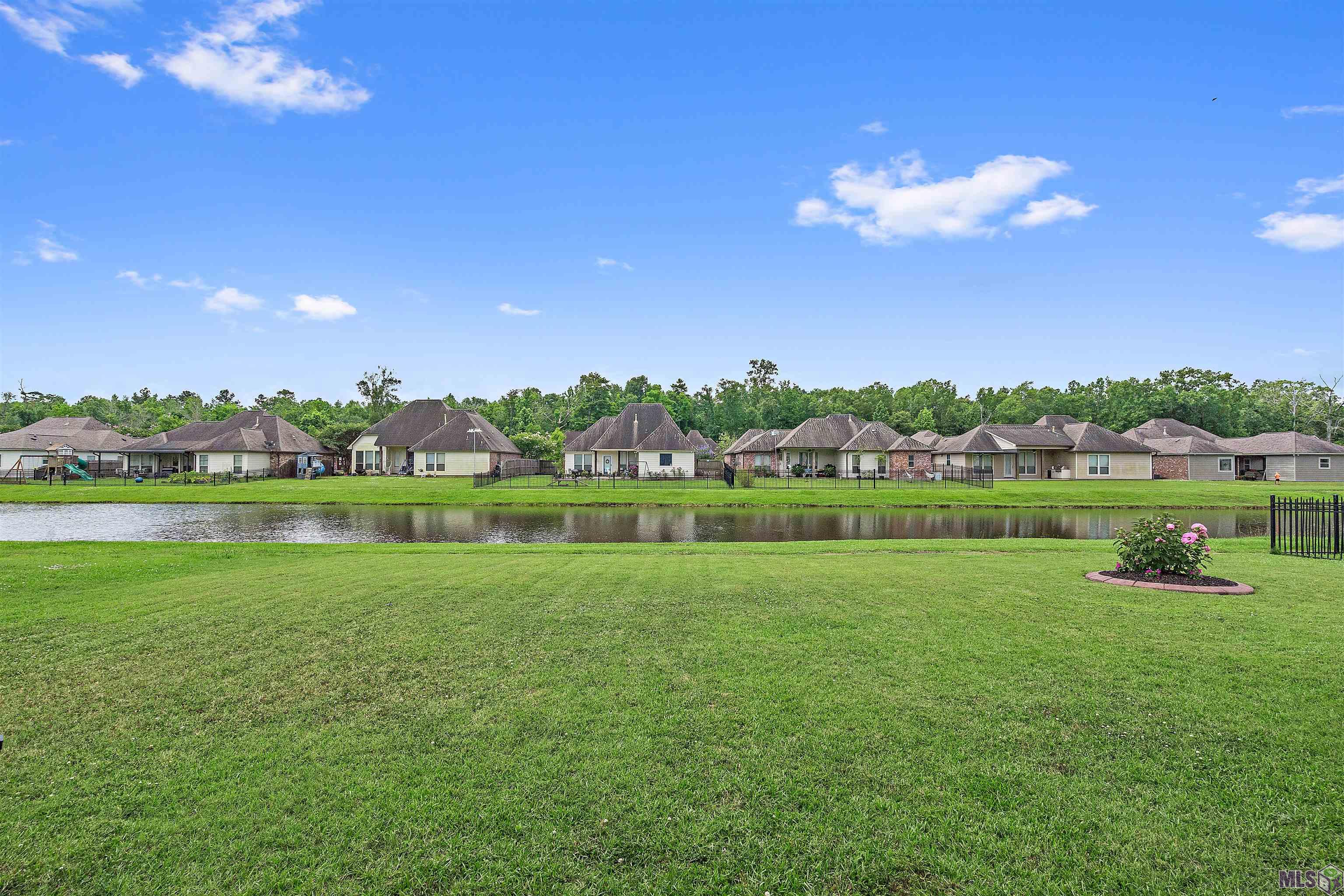 Homes for sale in Greenwell Springs, LA | 17036 Bentons Ferry Ave, Greenwell Springs, LA 70739 | MLS# BR2025014082