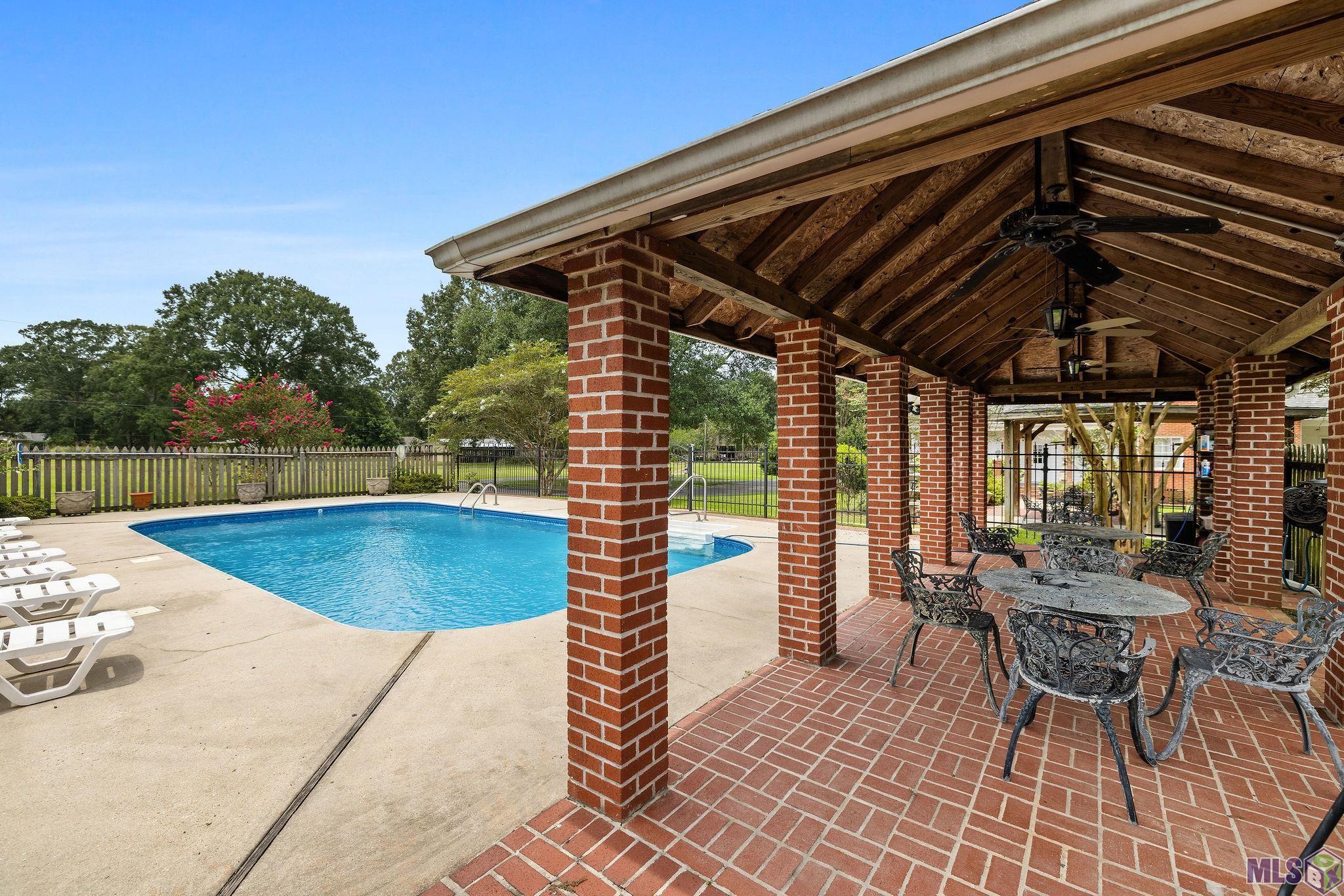 Homes for sale in Zachary, LA | 23316 Elberta Ln, Zachary, LA 70791 | MLS# BR2025014089