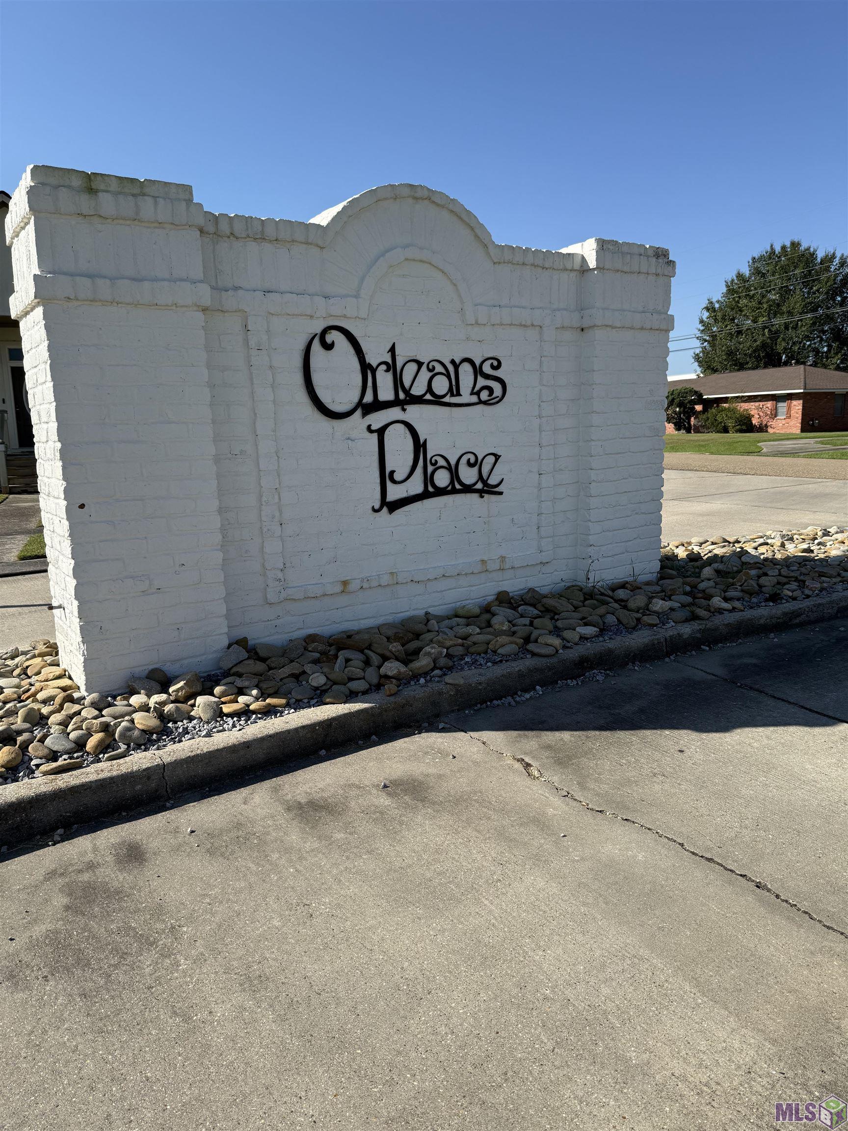 Homes for sale in Gonzales, LA | 417 S Iberville Ave, Gonzales, LA 70737 | MLS# BR2025014182