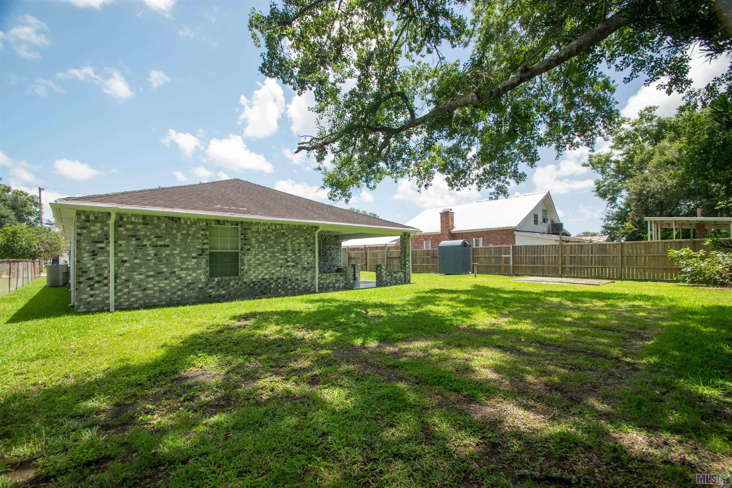 Homes for sale in Bayou Vista, LA | 164 Jupiter St, Bayou Vista, LA 70380 | MLS# BY2025014242