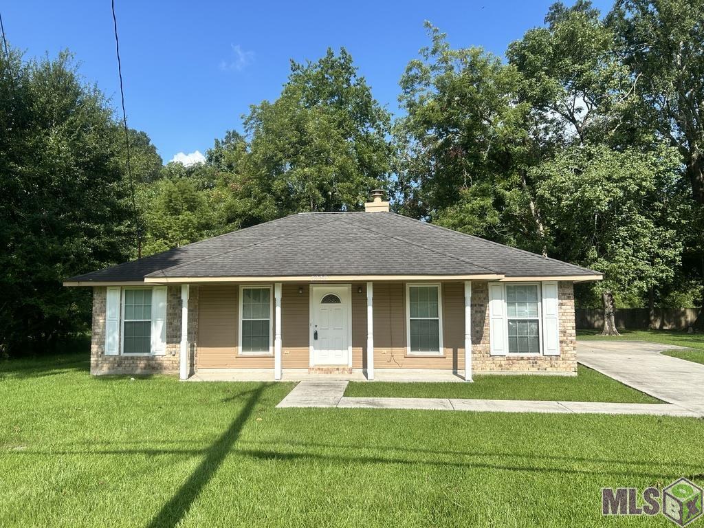 Homes for sale in Zachary, LA | 5228 Rollins Rd, Zachary, LA 70791 | MLS# BR2025014428