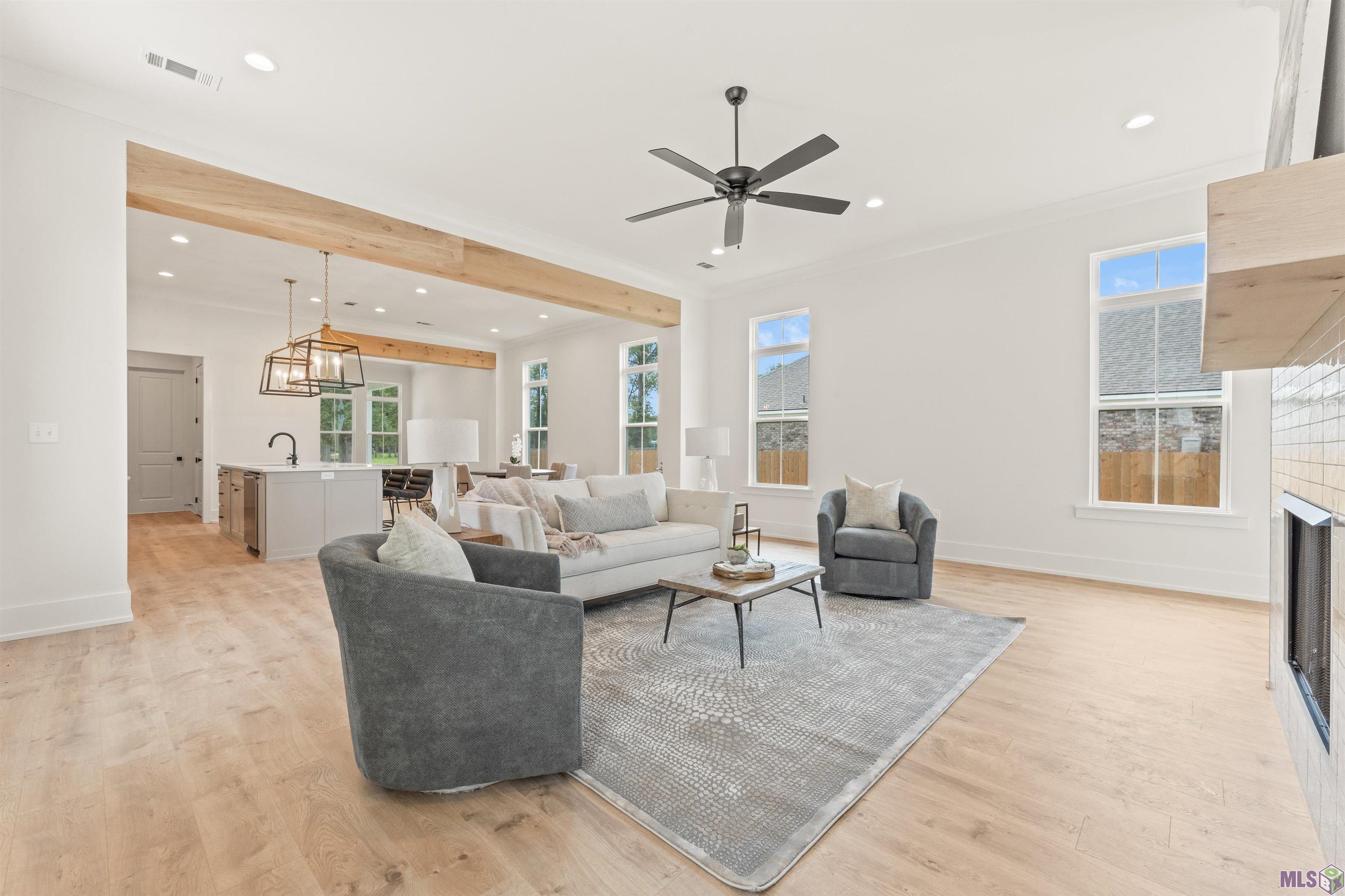 Homes for sale in Baton Rouge, LA | 13475 Sawmill Dr, Baton Rouge, LA 70818 | MLS# BR2025014508