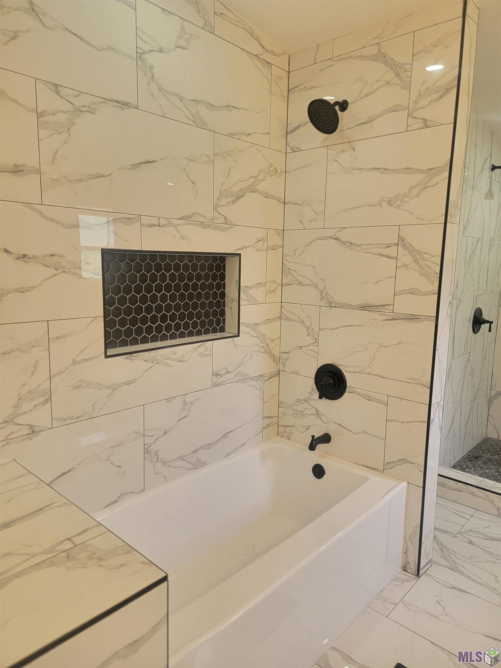 Homes for sale in Port Allen, LA | 5632 Horner Rd, Port Allen, LA 70767 | MLS# BR2025014513