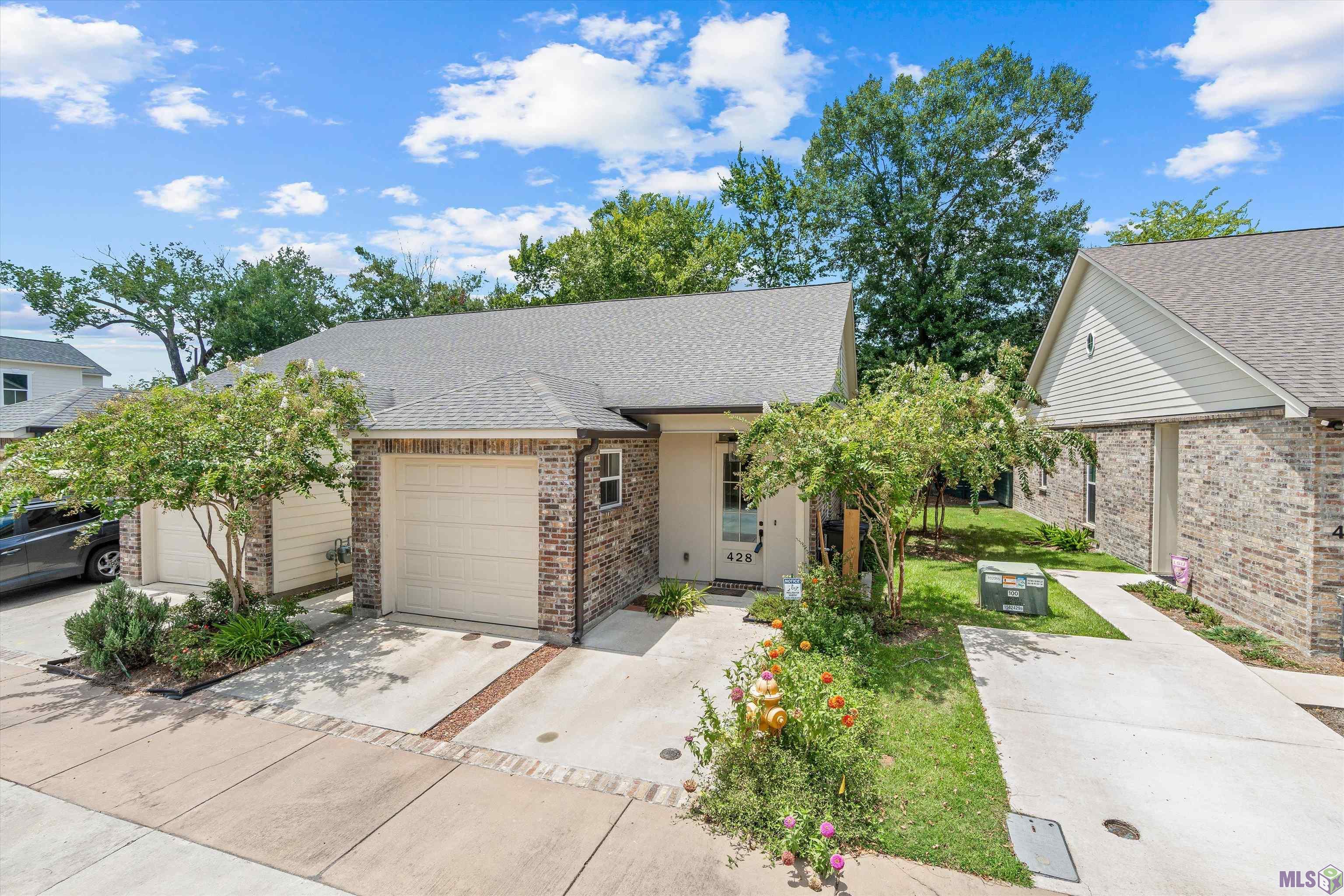 Homes for sale in Baton Rouge, LA | 428 Saint Thomas Ln, Baton Rouge, LA 70806 | MLS# BR2025014548