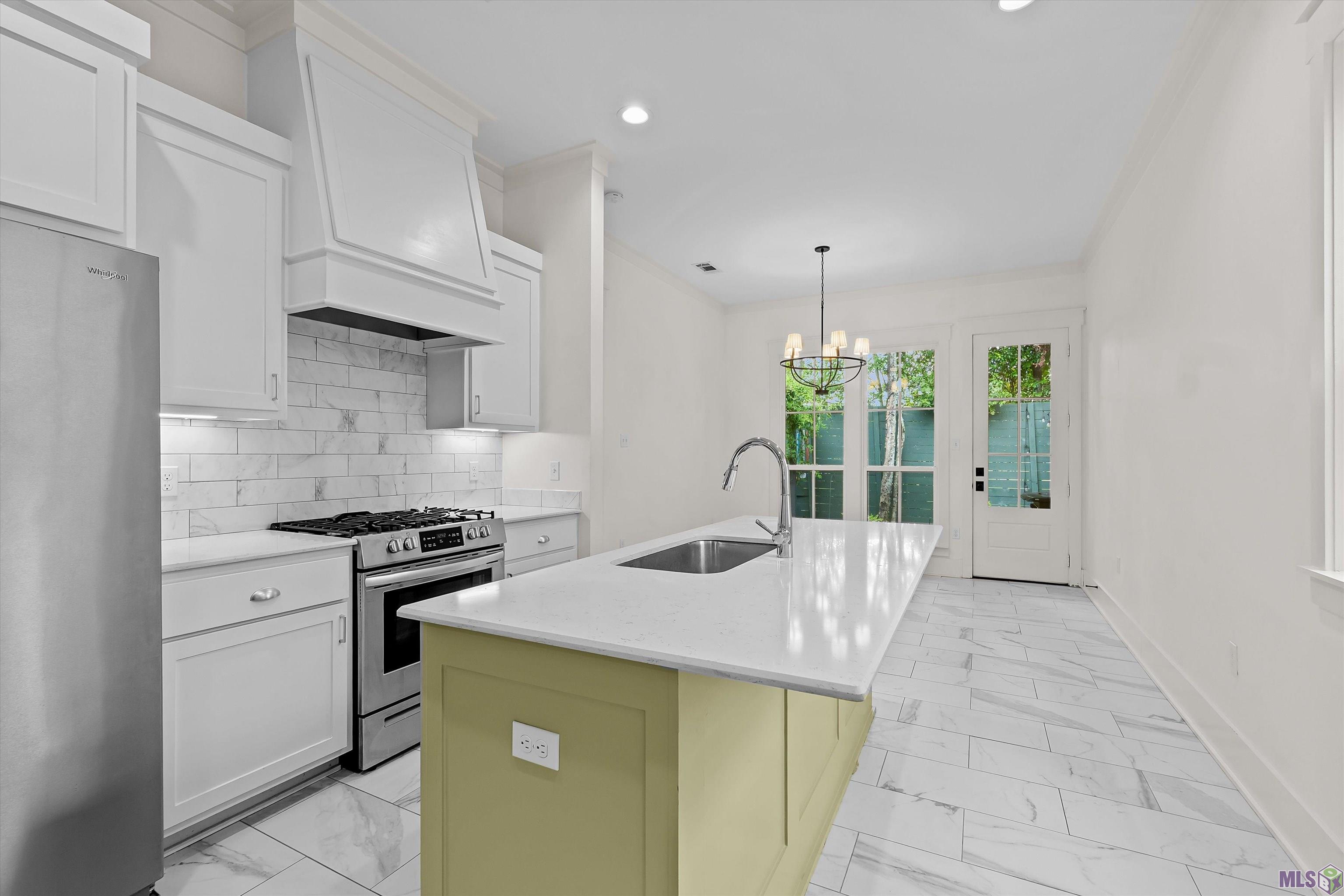 Homes for sale in Baton Rouge, LA | 428 Saint Thomas Ln, Baton Rouge, LA 70806 | MLS# BR2025014548