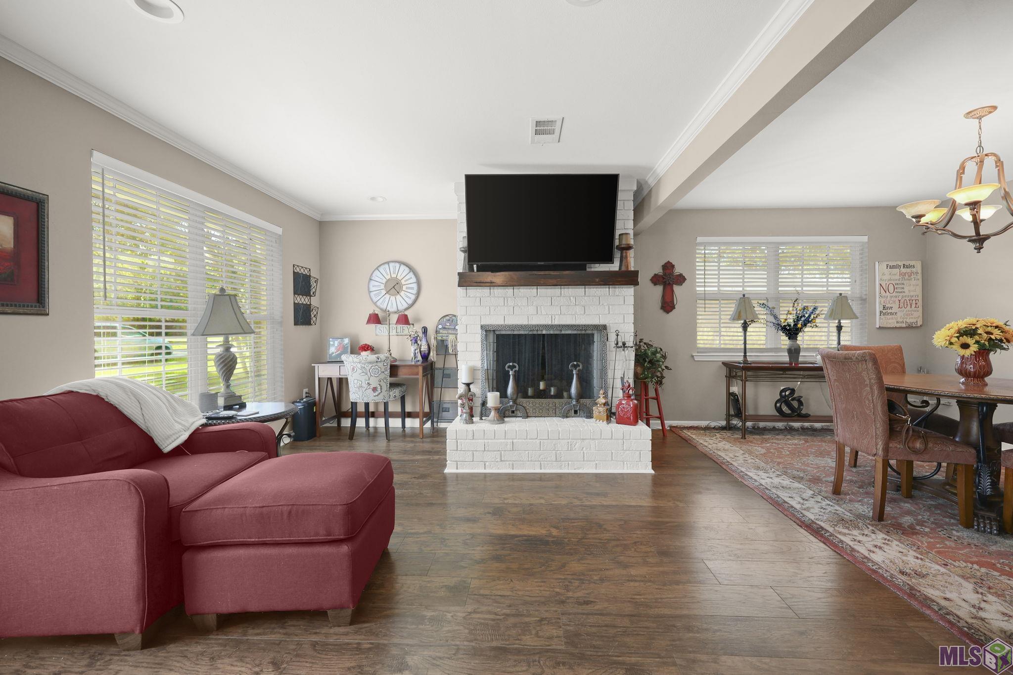 Homes for sale in Denham Springs, LA | 2149 Connie Dr, Denham Springs, LA 70726 | MLS# BR2025014556