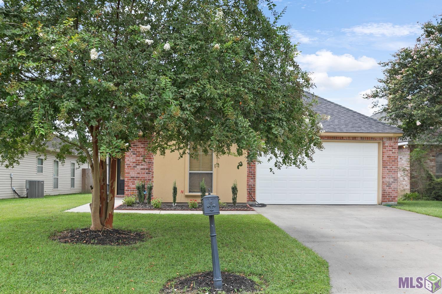 Homes for sale in Denham Springs, LA | 11436 Rossow Ct, Denham Springs, LA 70726 | MLS# BR2025014606