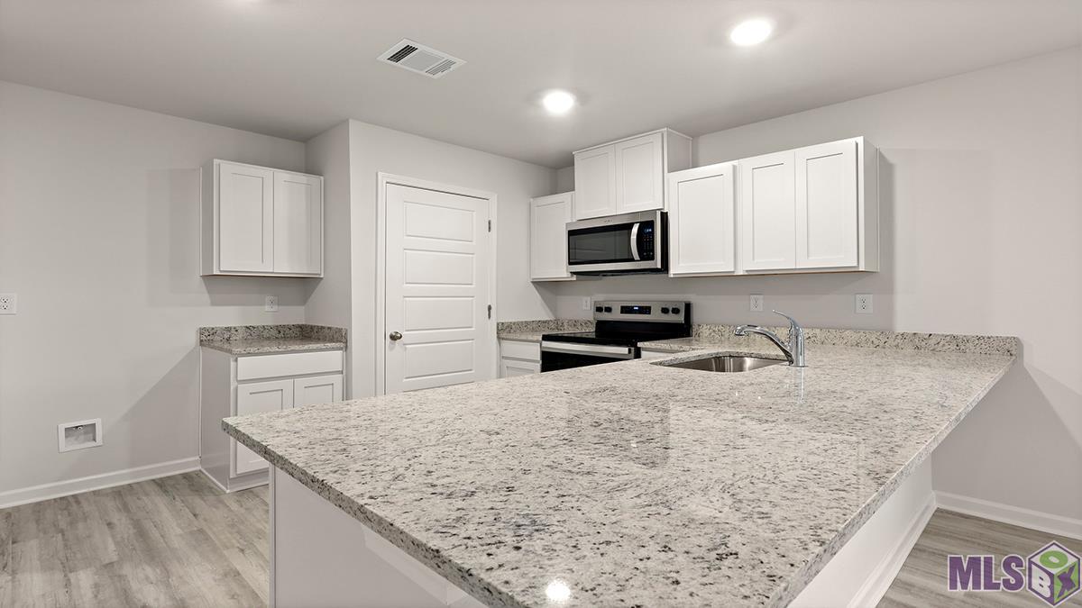 Homes for sale in Denham Springs, LA | 14246 Monmouth Ave, Denham Springs, LA 70726 | MLS# BR2025014612