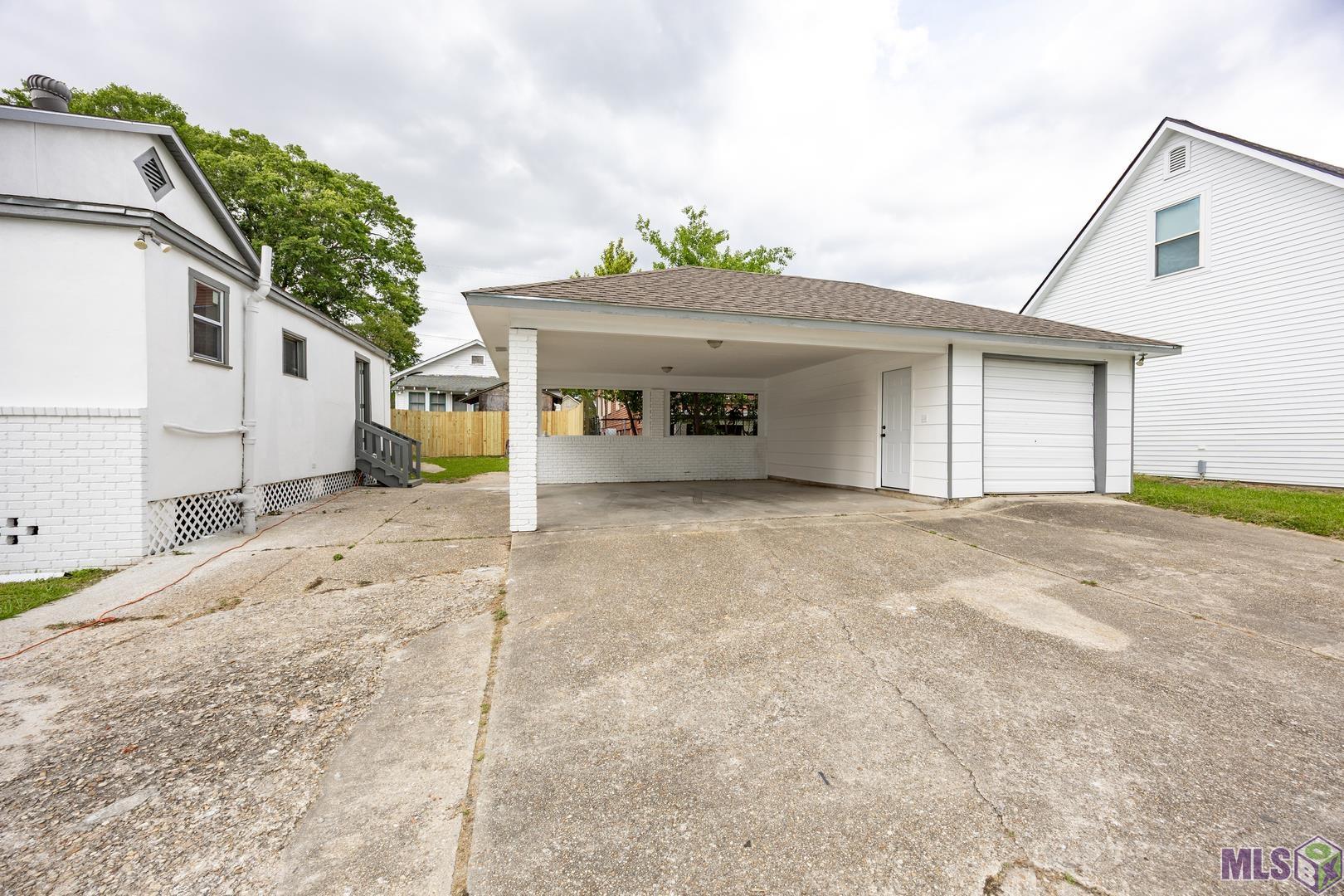 Homes for sale in Baton Rouge, LA | 835 Maximillian St, Baton Rouge, LA 70802 | MLS# BR2025014687