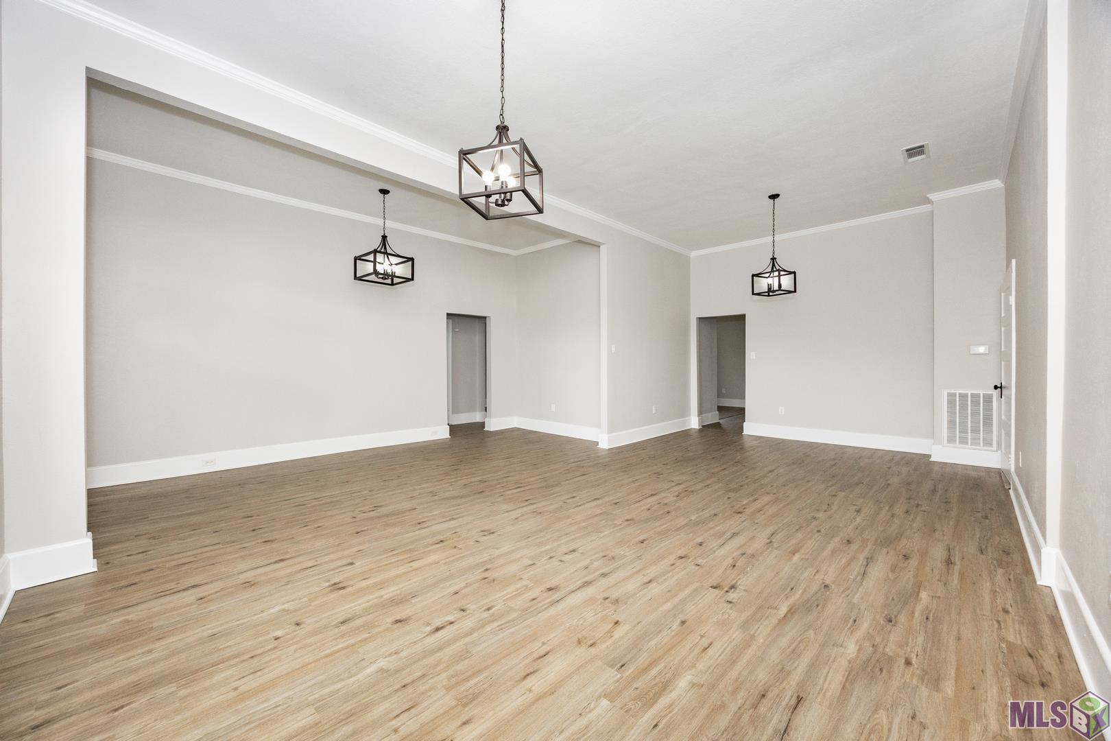 Homes for sale in Baton Rouge, LA | 835 Maximillian St, Baton Rouge, LA 70802 | MLS# BR2025014687