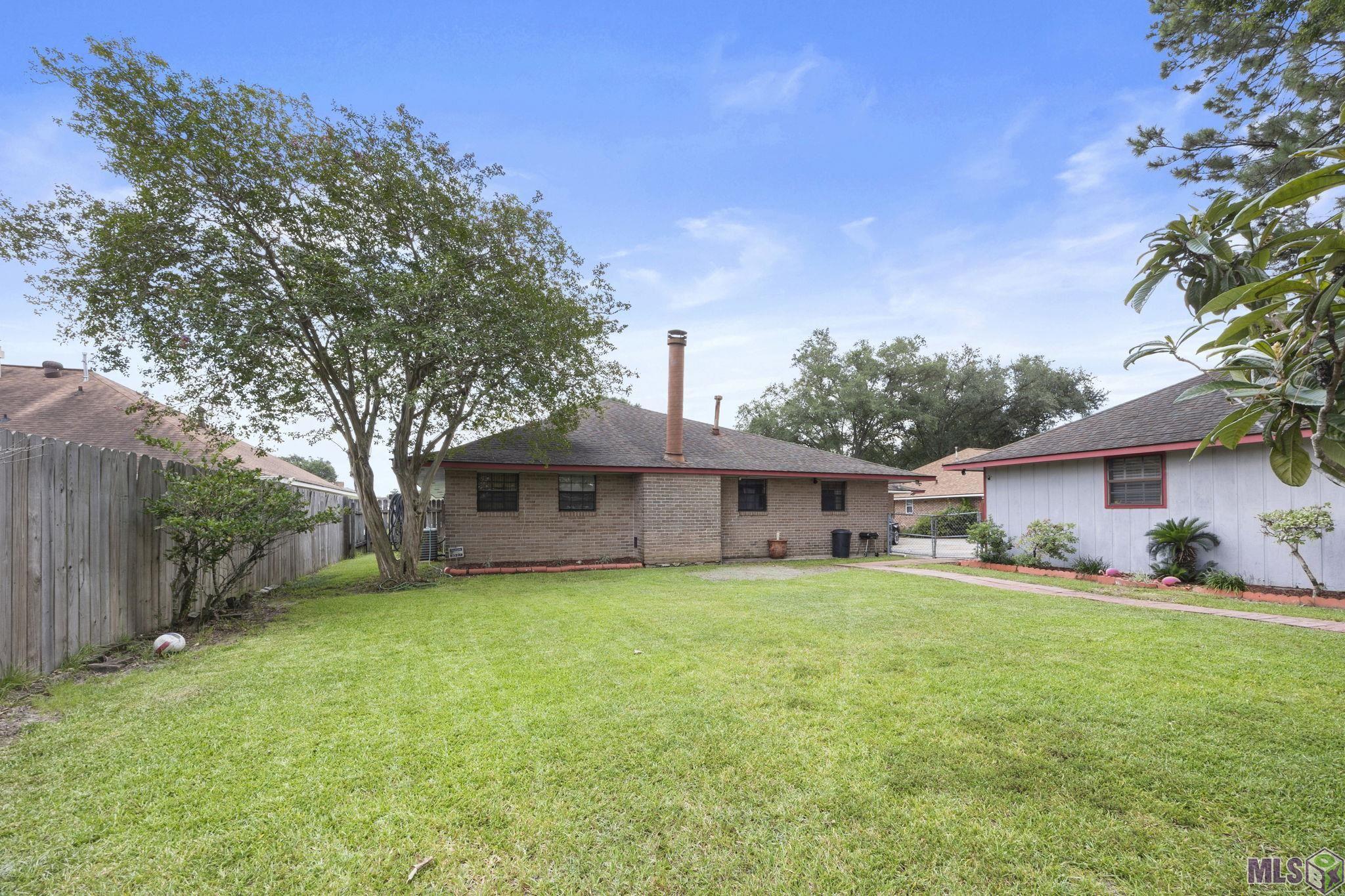 Homes for sale in Baton Rouge, LA | 3527 Canyonland Dr, Baton Rouge, LA 70814 | MLS# BR2025014779