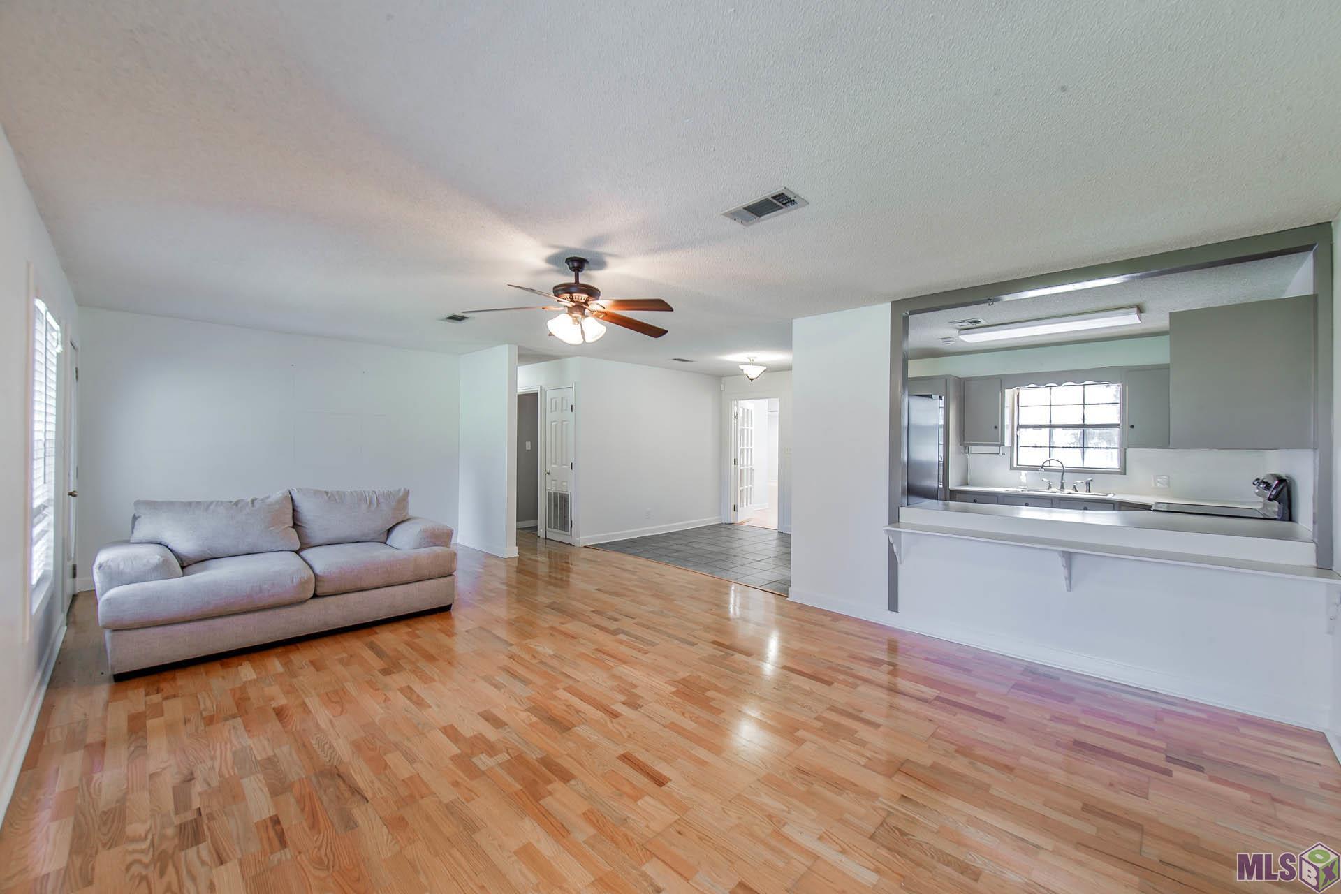 Homes for sale in Schriever, LA | 2018 Bull Run Rd, Schriever, LA 70395 | MLS# BY2025015069