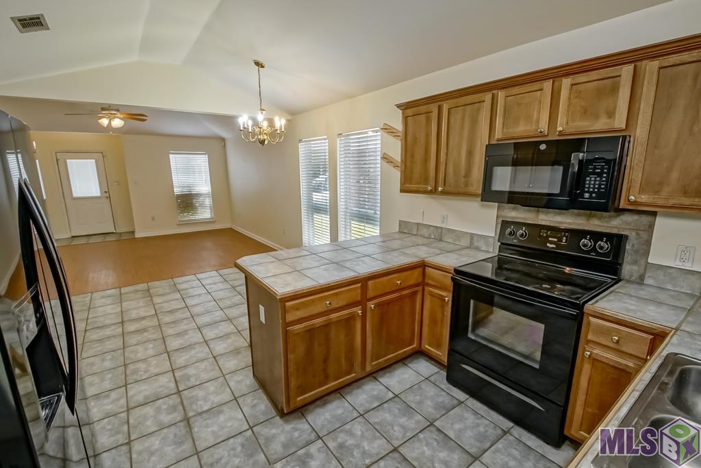 Homes for sale in Baton Rouge, LA | 1352 Harwich Dr, Baton Rouge, LA 70820 | MLS# BR2025015661