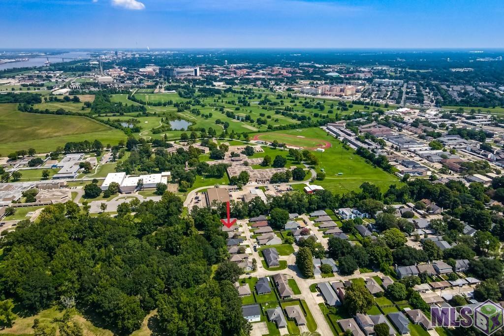 Homes for sale in Baton Rouge, LA | 1352 Harwich Dr, Baton Rouge, LA 70820 | MLS# BR2025015661