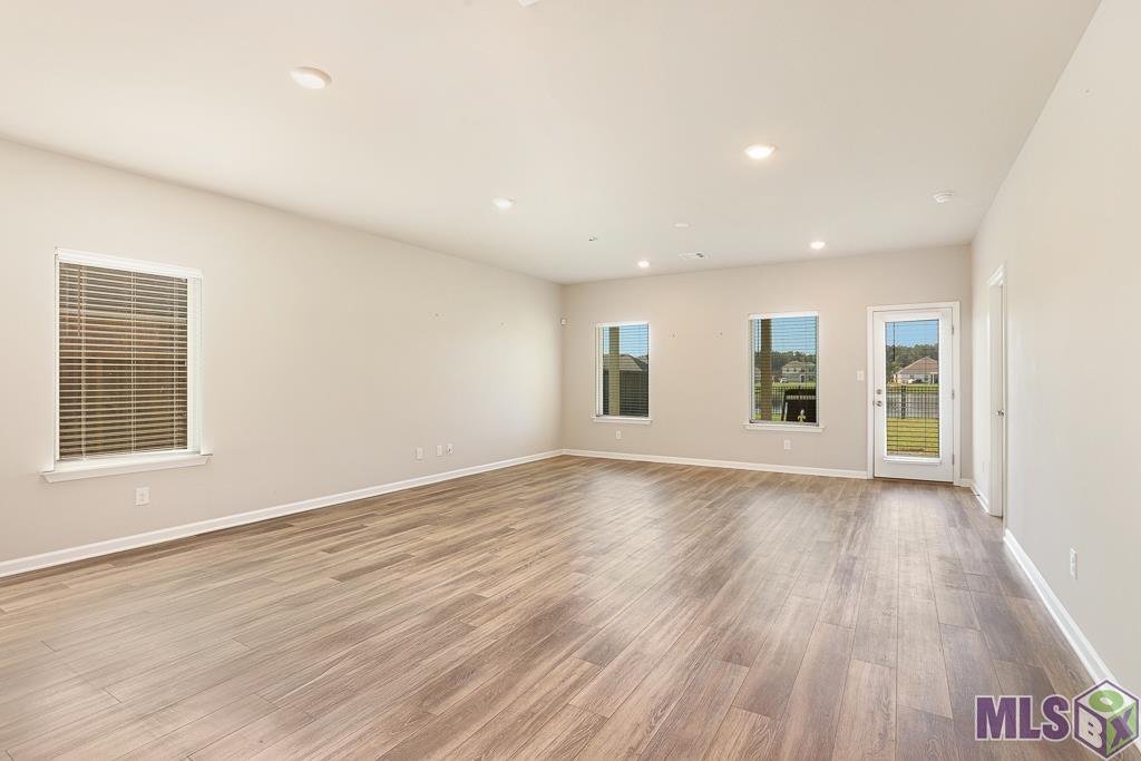 Homes for sale in Walker, LA | 13800 Wincrest Dr, Walker, LA 70785 | MLS# BR2025015770