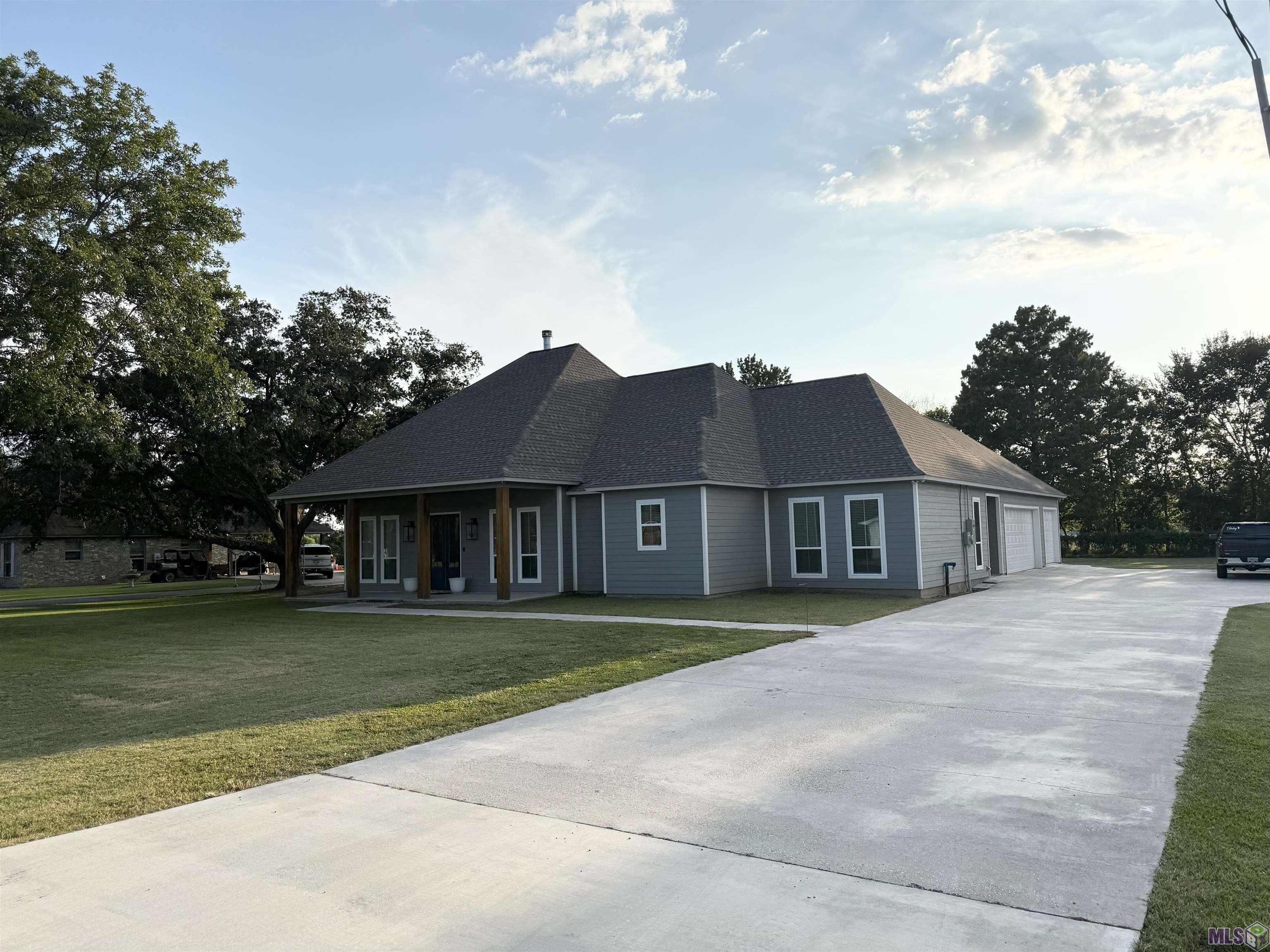 Homes for sale in Plaquemine, LA | 20260 Sallie Dr, Plaquemine, LA 70764 | MLS# BR2025015820