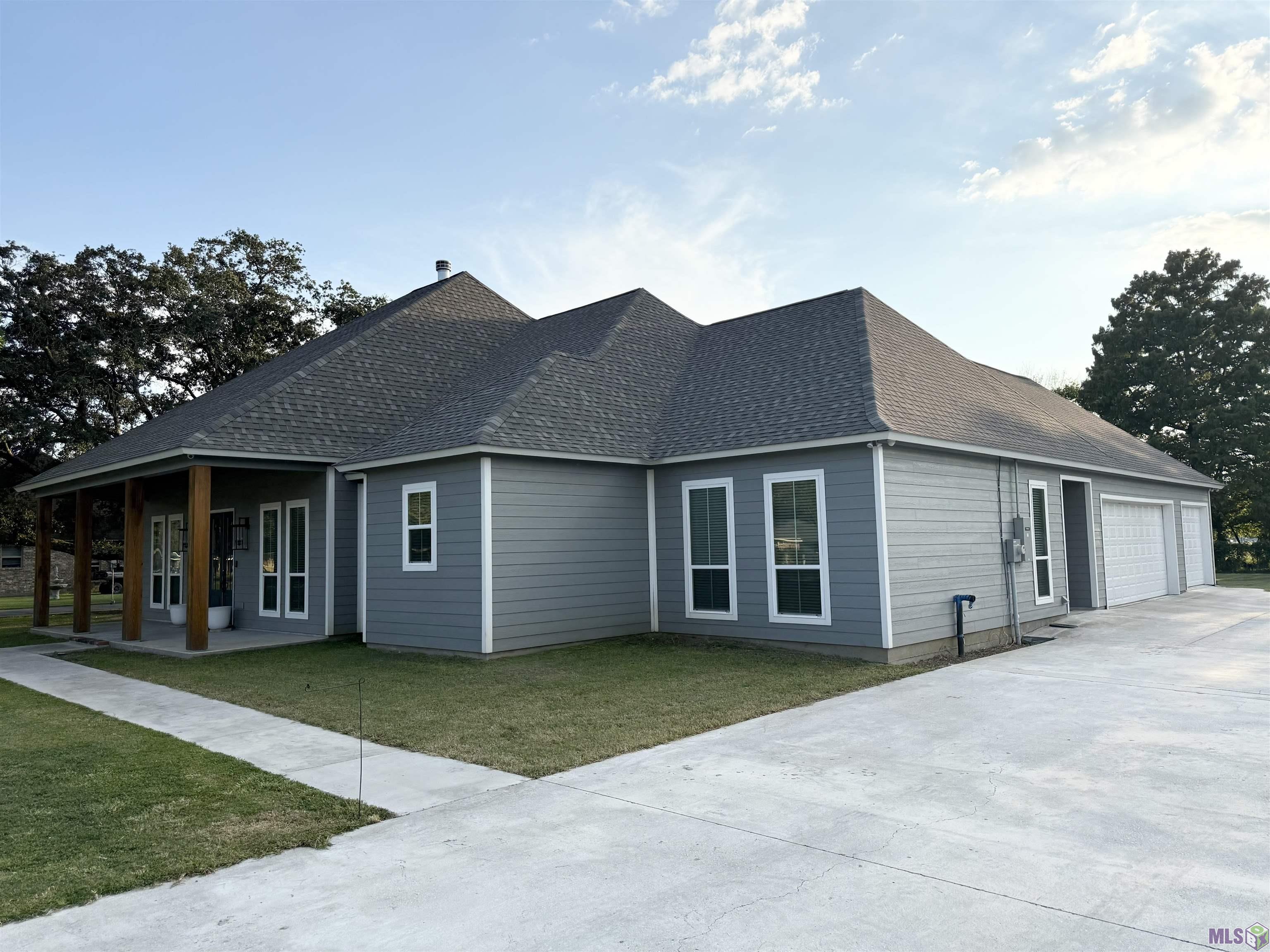 Homes for sale in Plaquemine, LA | 20260 Sallie Dr, Plaquemine, LA 70764 | MLS# BR2025015820