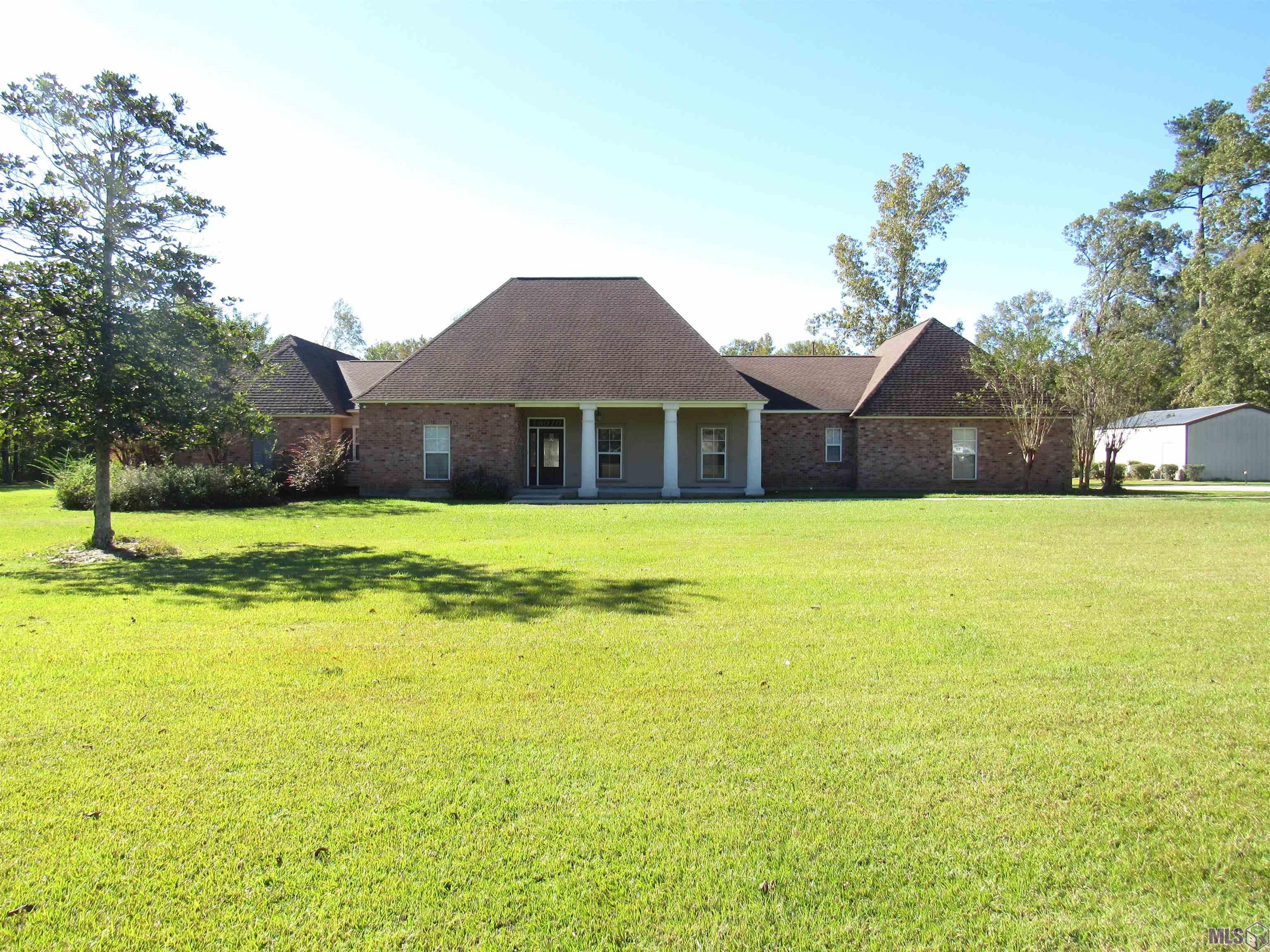 Homes for sale in Pride, LA | 16010 Peairs Rd, Pride, LA 70770 | MLS# BR2025015821