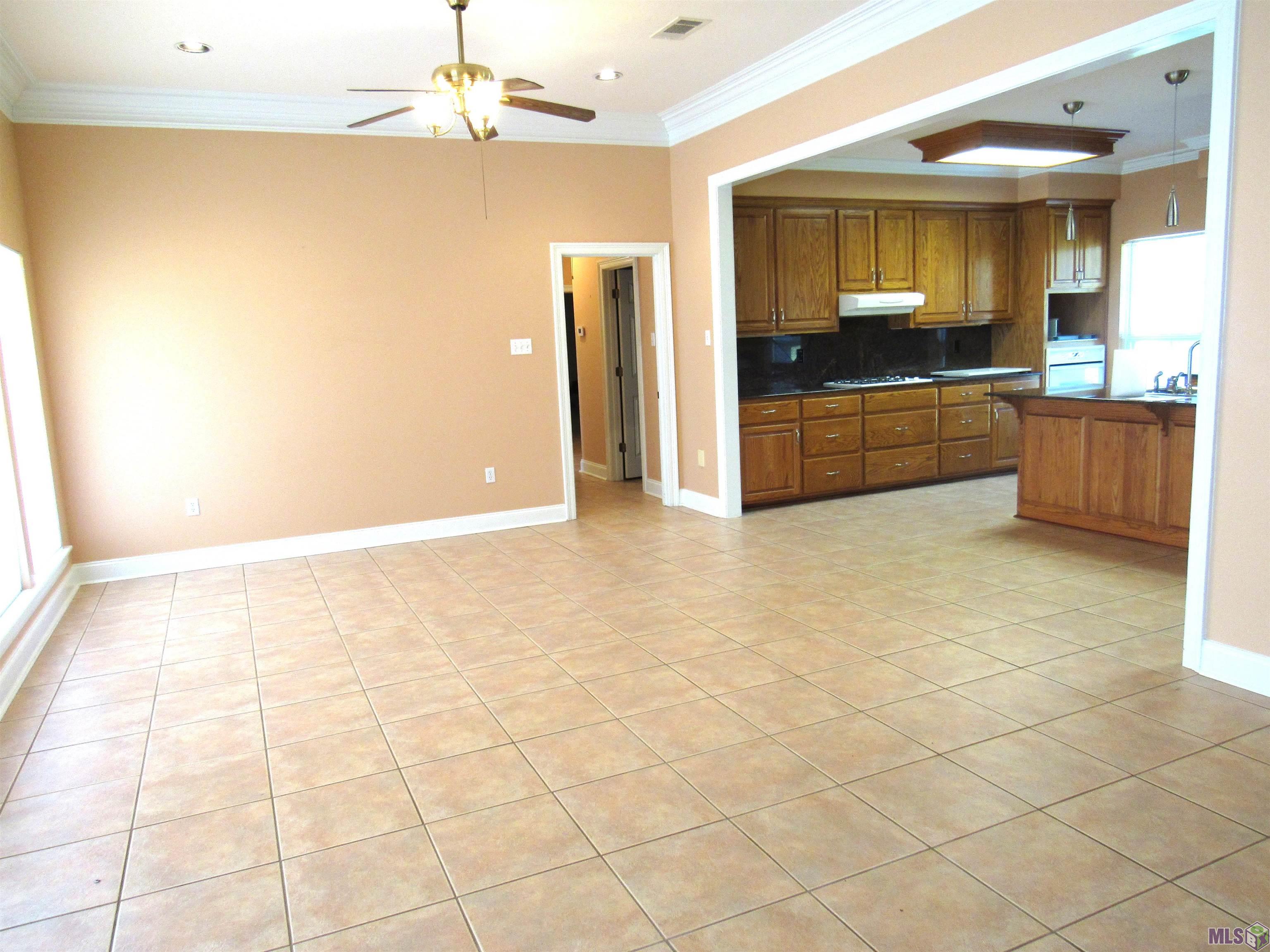 Homes for sale in Pride, LA | 16010 Peairs Rd, Pride, LA 70770 | MLS# BR2025015821