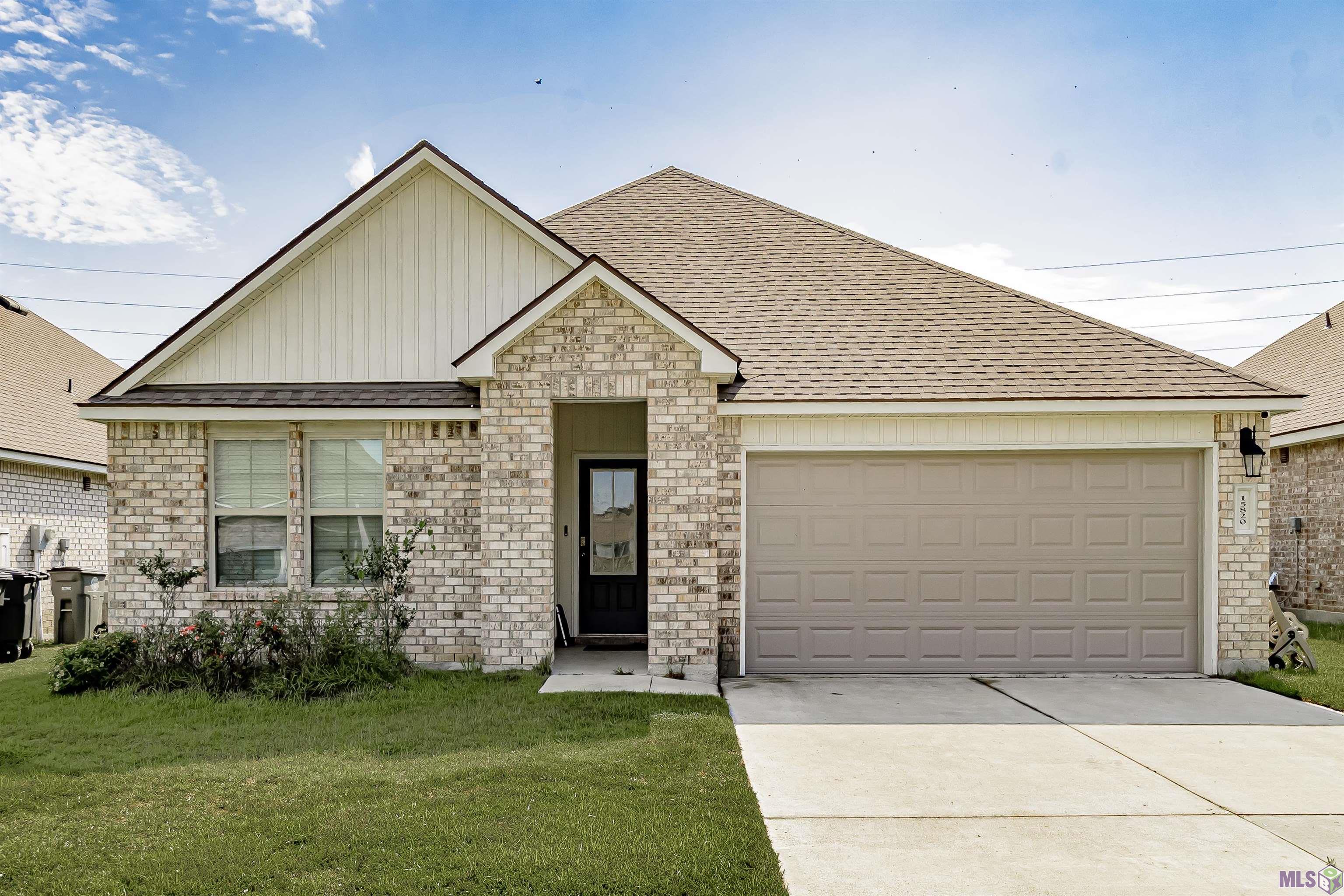 Homes for sale in Zachary, LA | 15820 Loussier Dr, Zachary, LA 70791 | MLS# BR2025015882